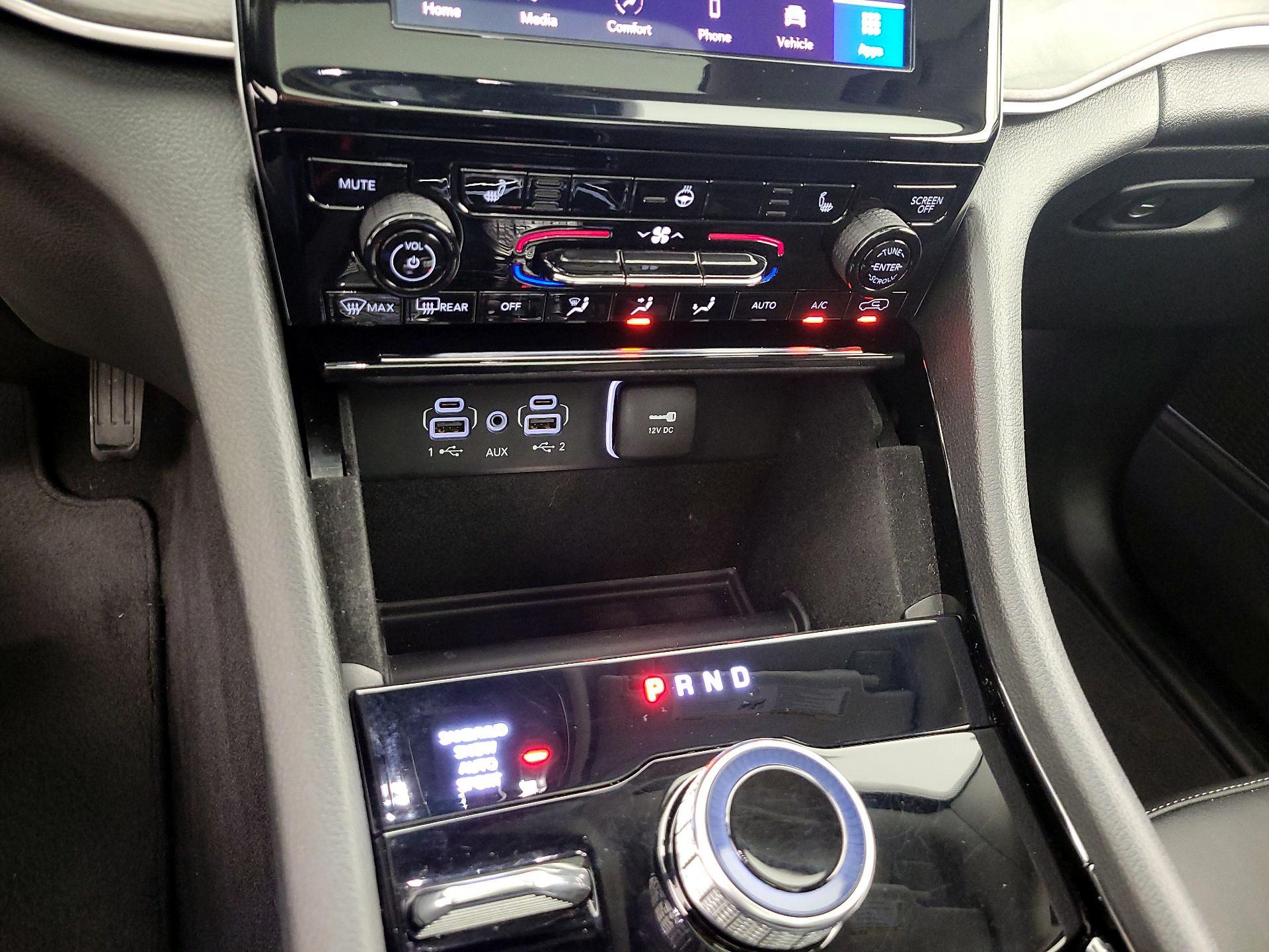 Thumbnail: 2022 Jeep Grand Cherokee - 18