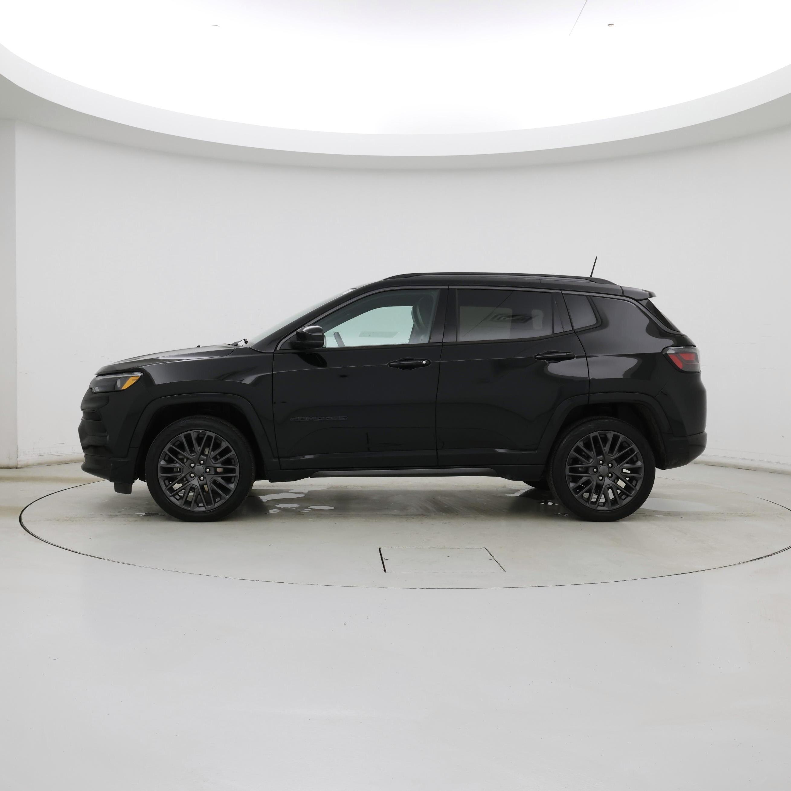 Thumbnail: 2022 Jeep Compass - 3