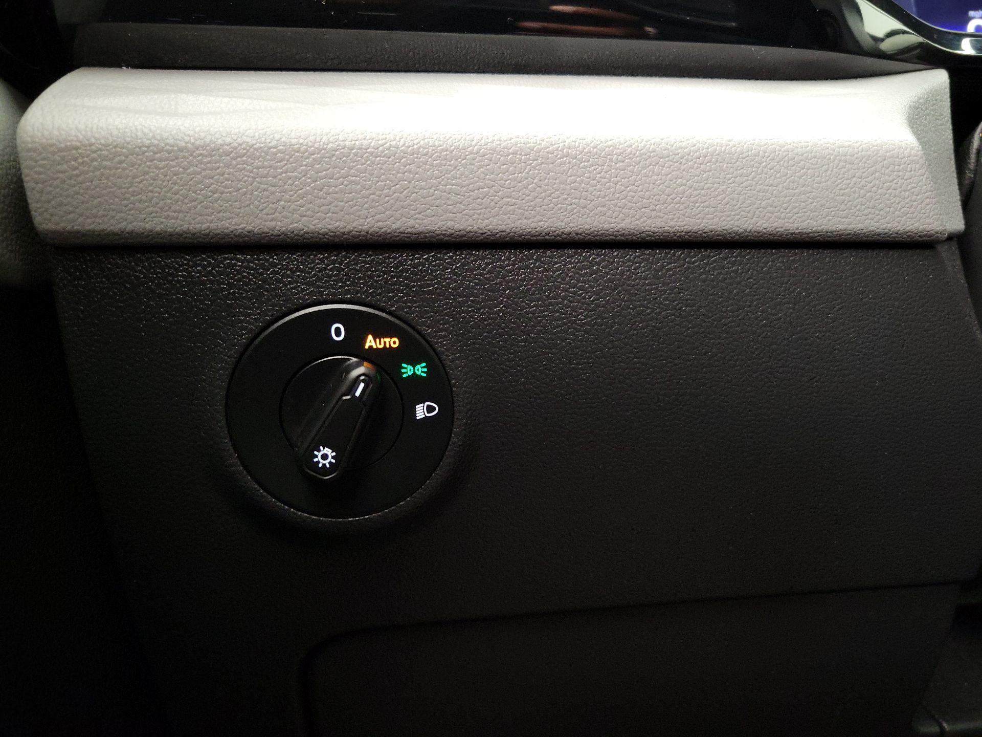 Thumbnail: 2023 Volkswagen Taos - 13