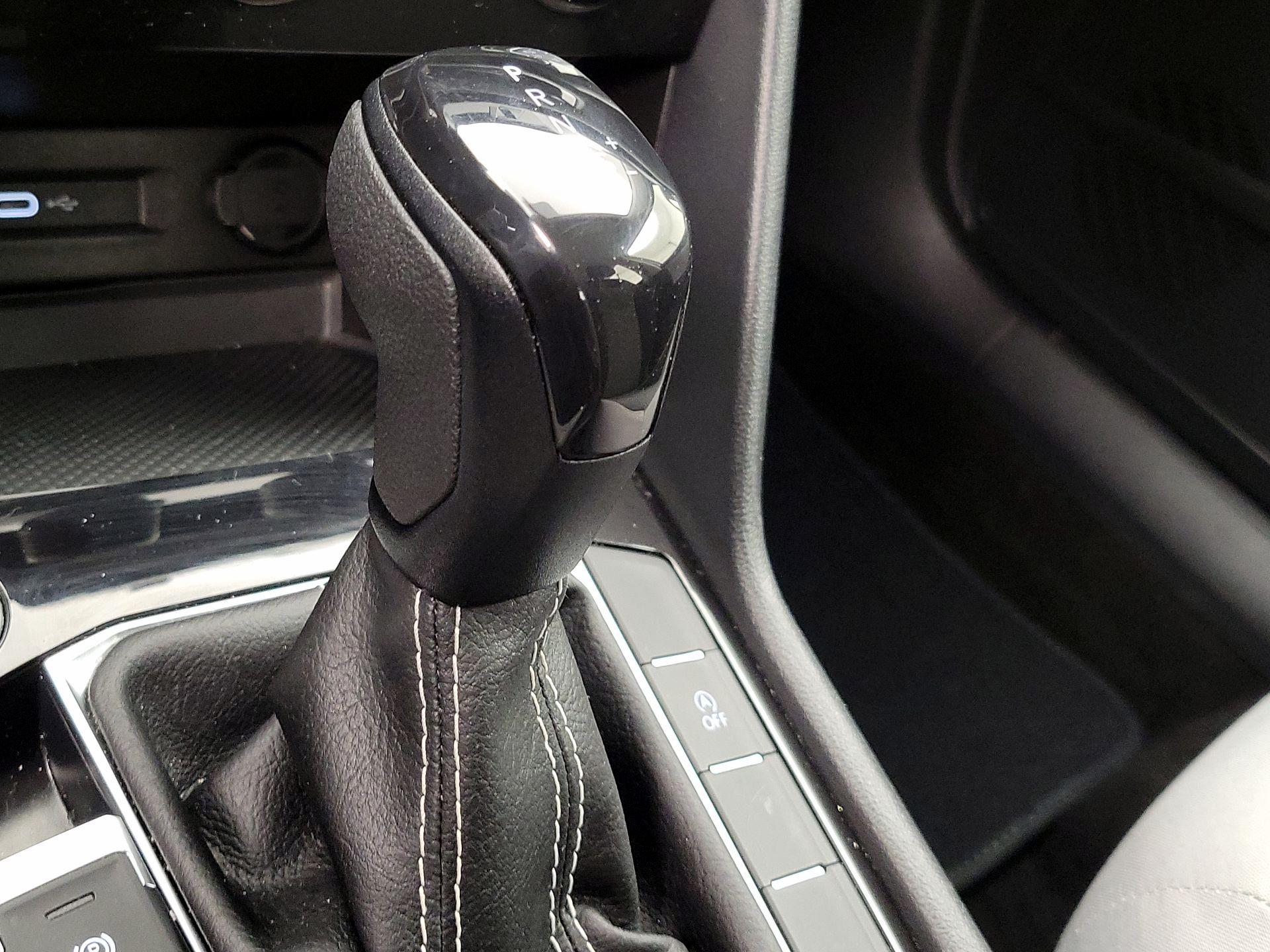 Thumbnail: 2023 Volkswagen Taos - 17