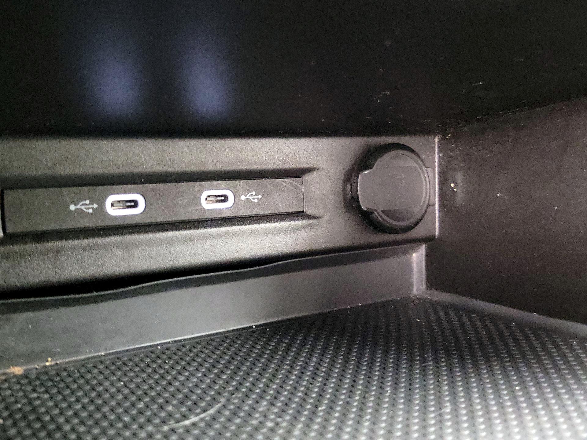 Thumbnail: 2023 Volkswagen Taos - 18