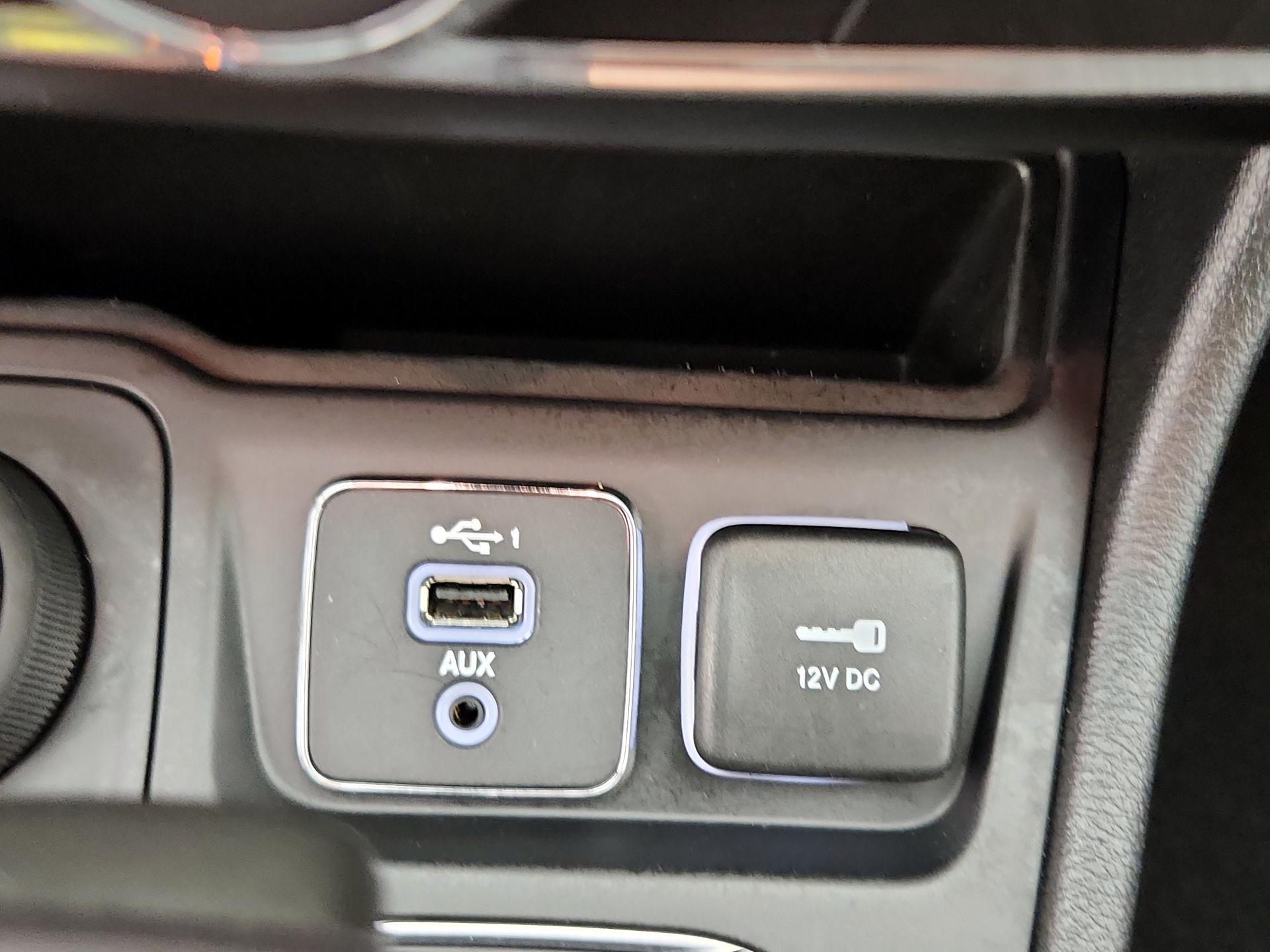 Thumbnail: 2022 Jeep Cherokee - 18