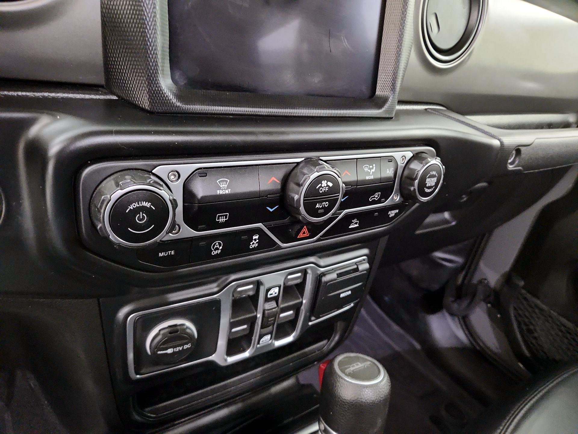 Thumbnail: 2021 Jeep Gladiator - 14