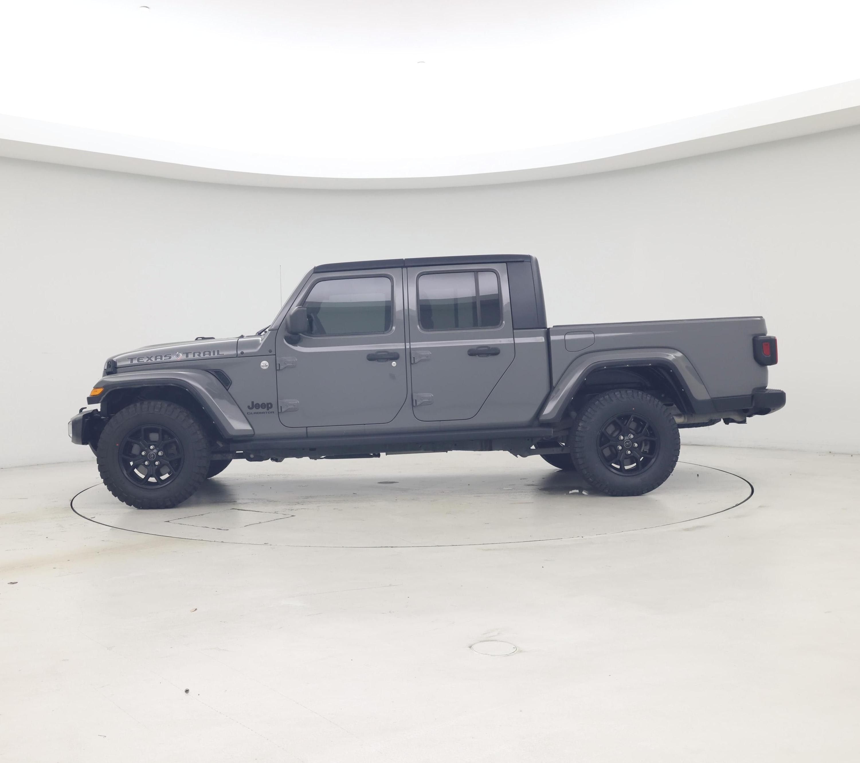 Thumbnail: 2021 Jeep Gladiator - 3