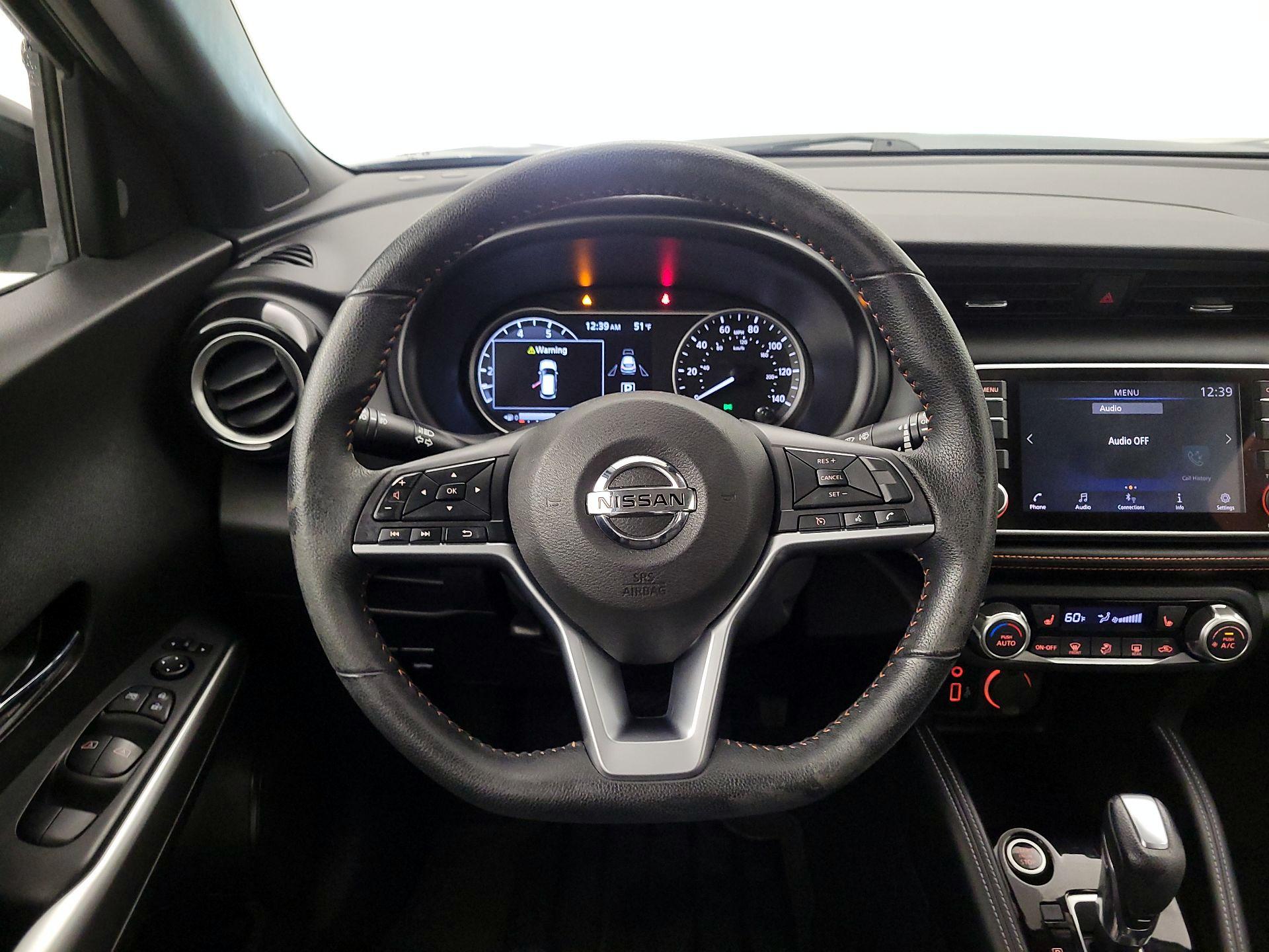 Thumbnail: 2020 Nissan Kicks - 10