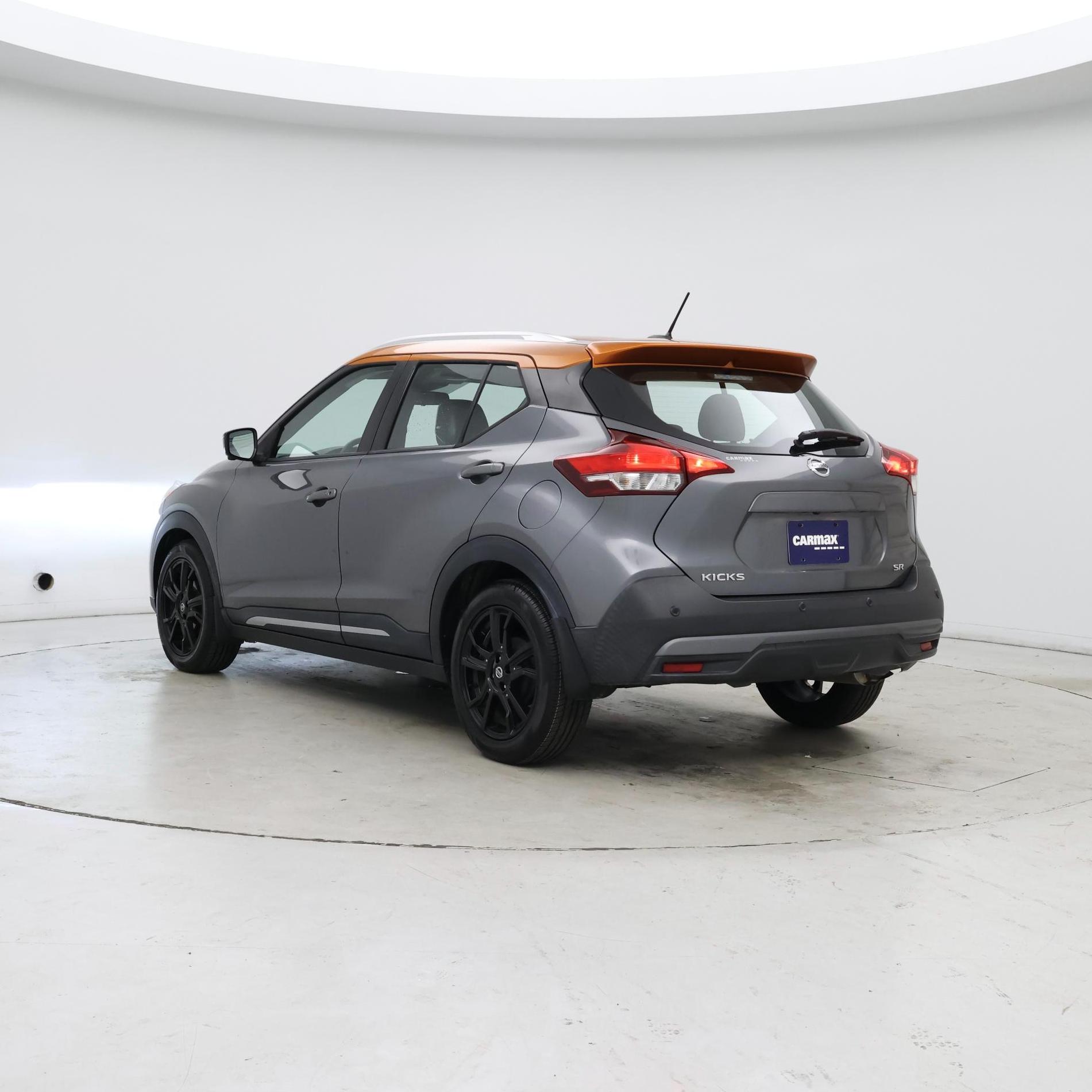Thumbnail: 2020 Nissan Kicks - 2