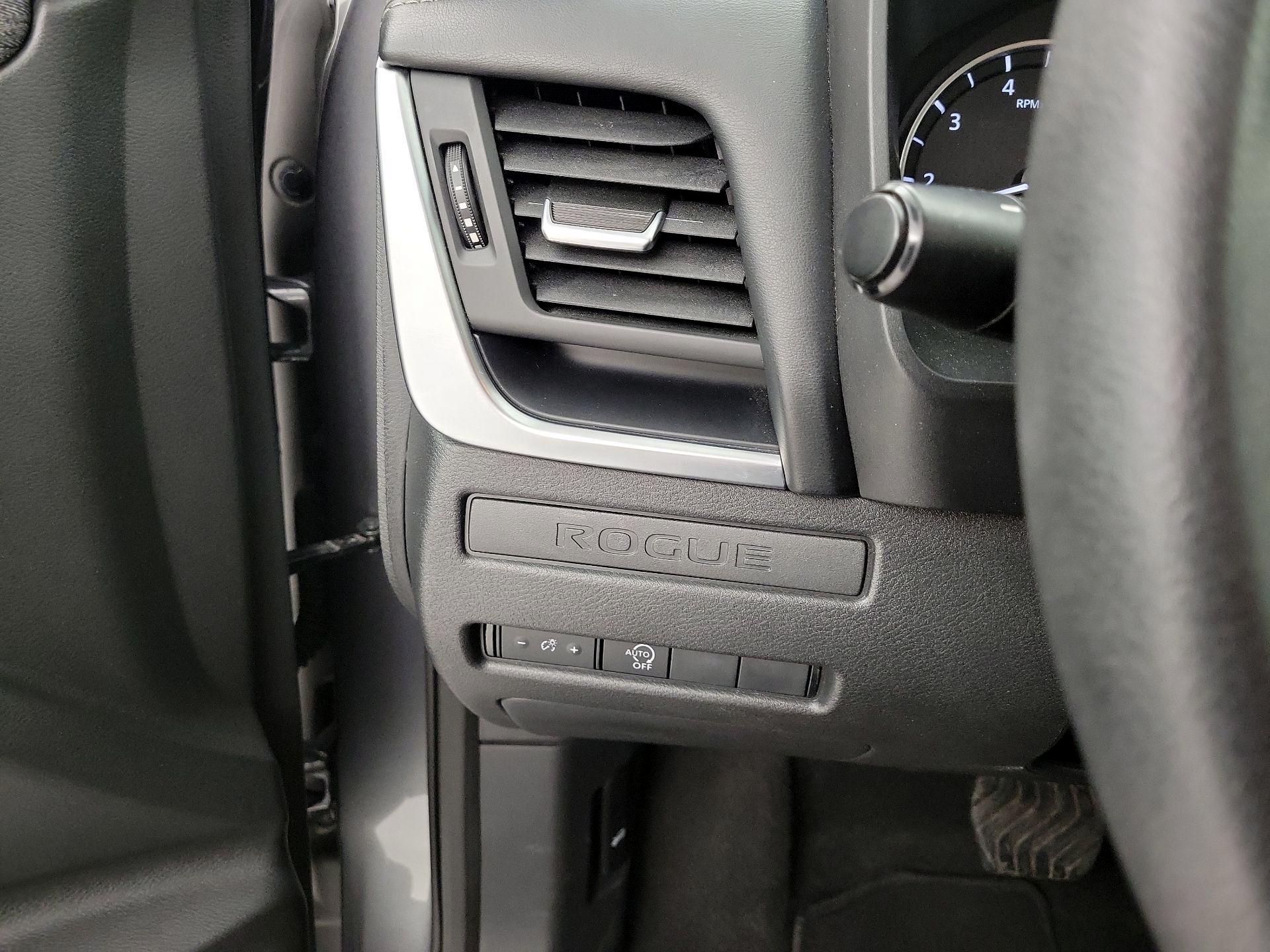 Thumbnail: 2023 Nissan Rogue - 13