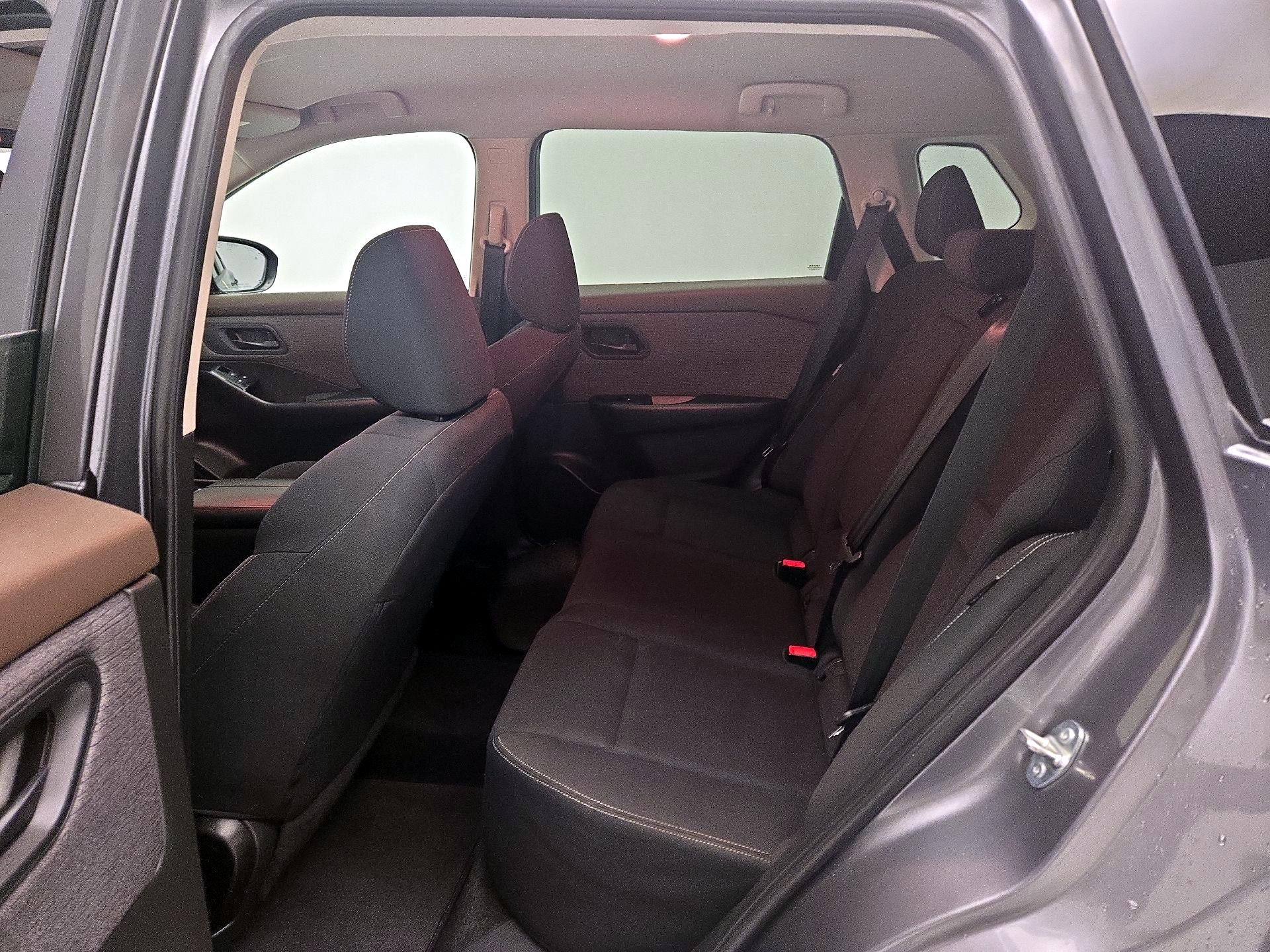 Thumbnail: 2023 Nissan Rogue - 18