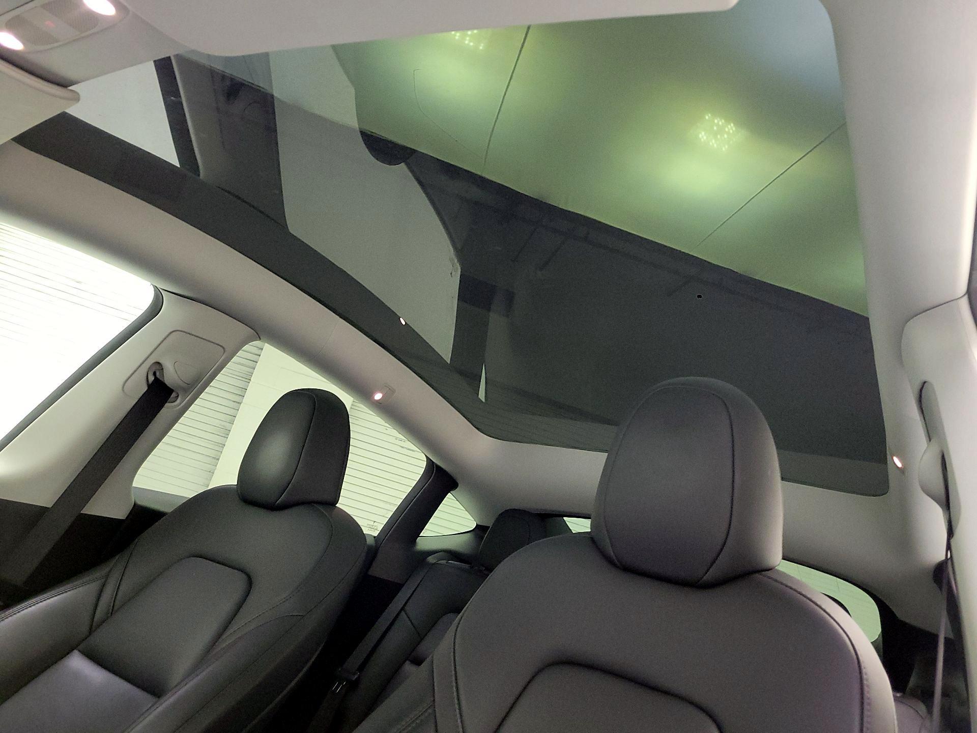 Thumbnail: 2023 Tesla Model Y - 17