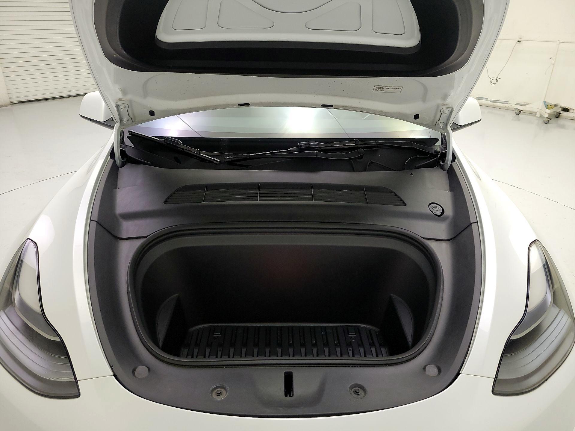 Thumbnail: 2023 Tesla Model Y - 20