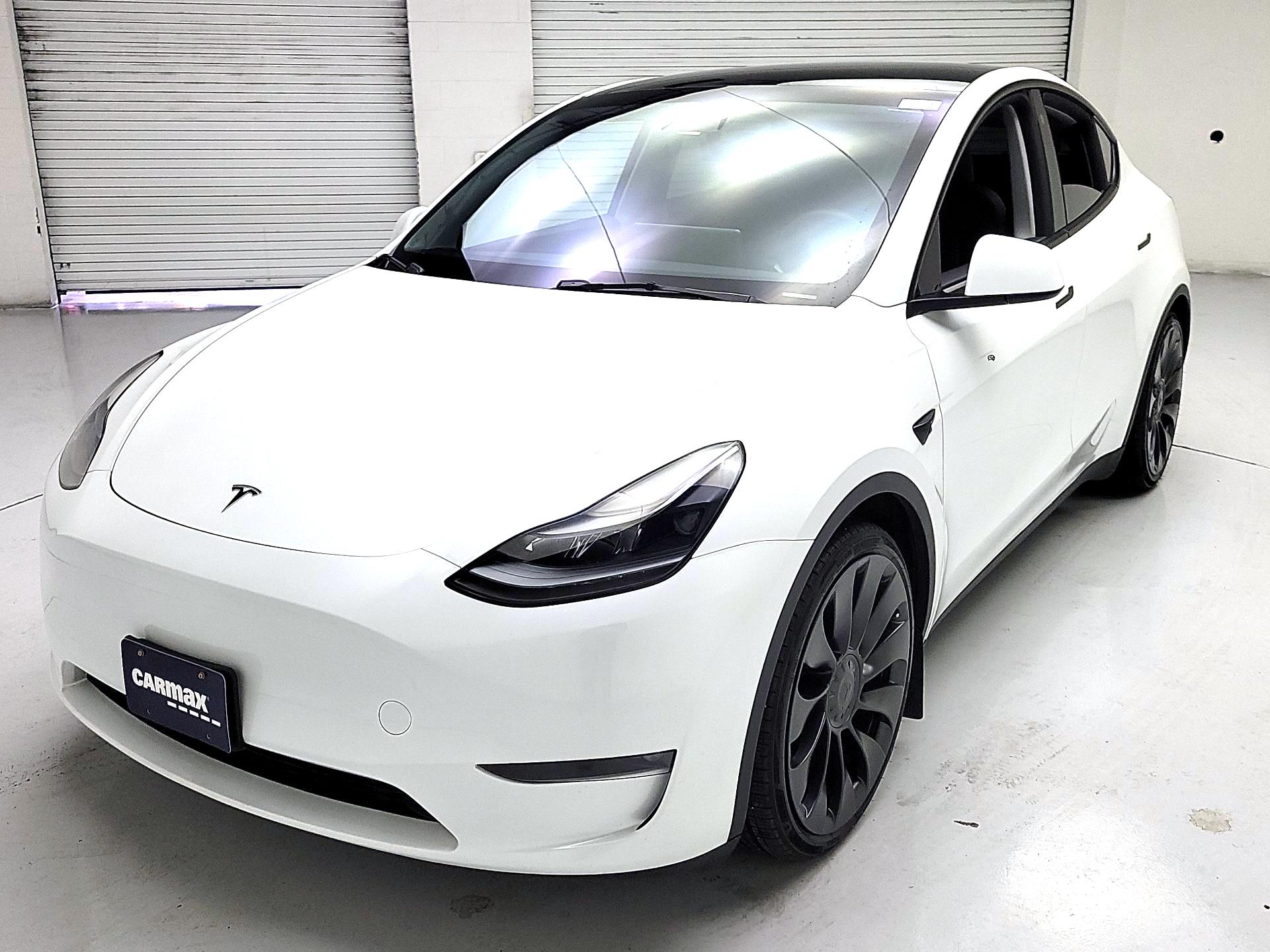 Thumbnail: 2023 Tesla Model Y - 3
