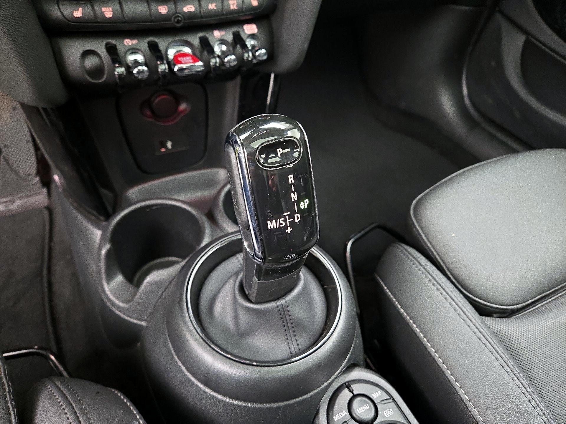 Thumbnail: 2023 MINI Cooper Hardtop - 17