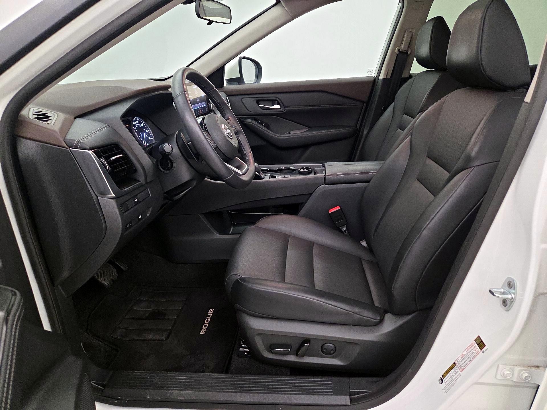 Thumbnail: 2023 Nissan Rogue - 11