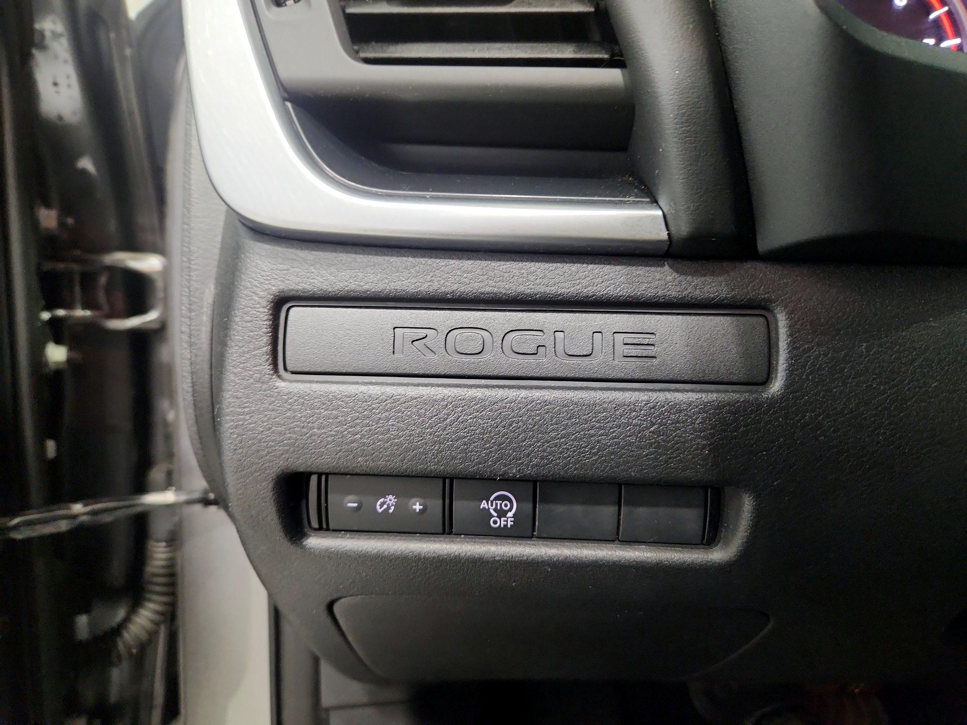 Thumbnail: 2023 Nissan Rogue - 13