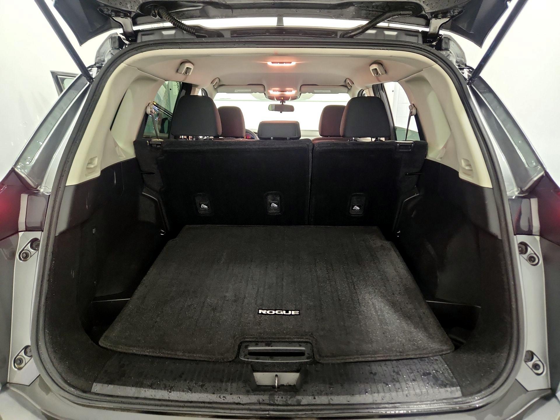 Thumbnail: 2023 Nissan Rogue - 20