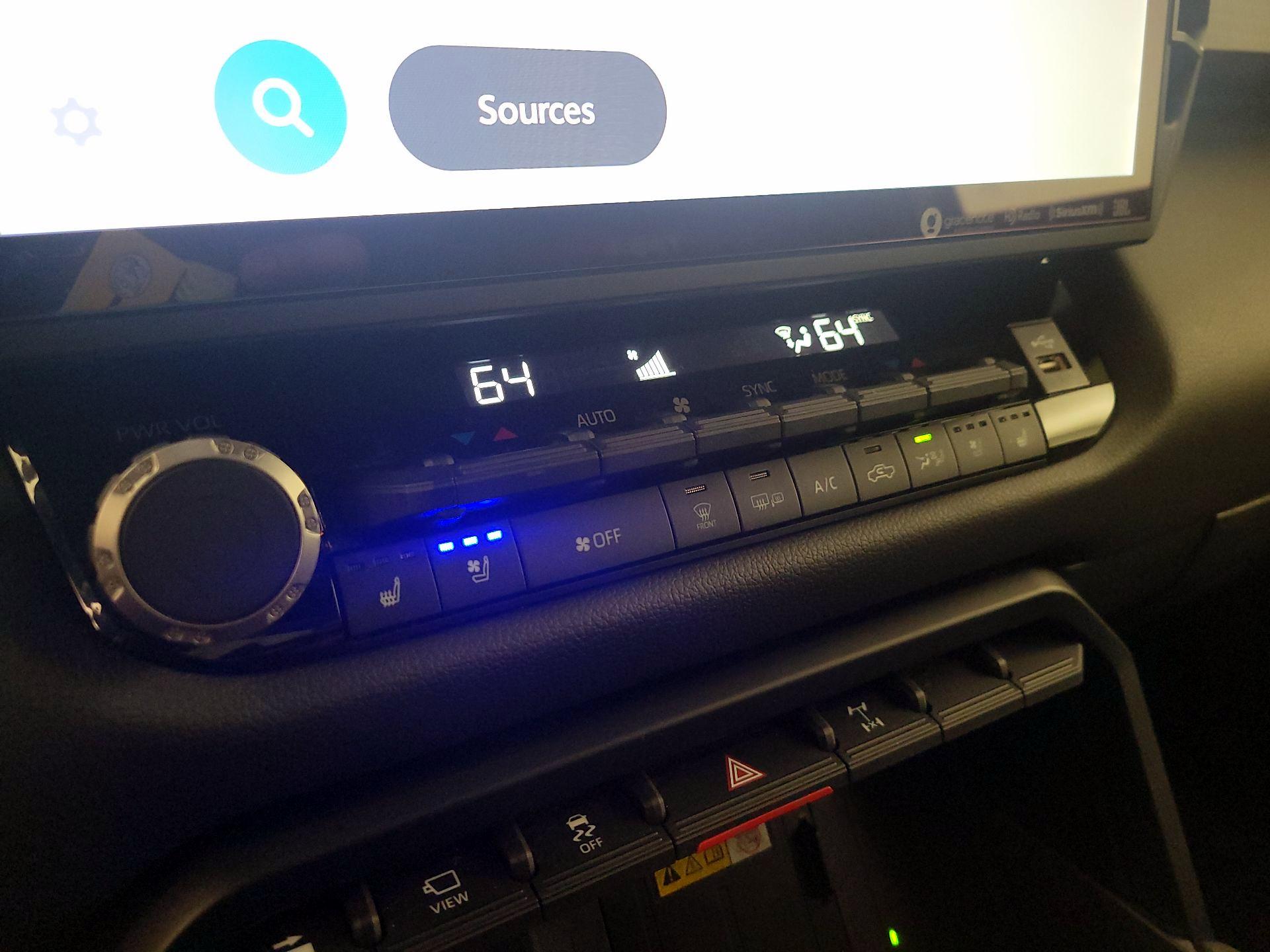 Thumbnail: 2024 Toyota Tundra - 17