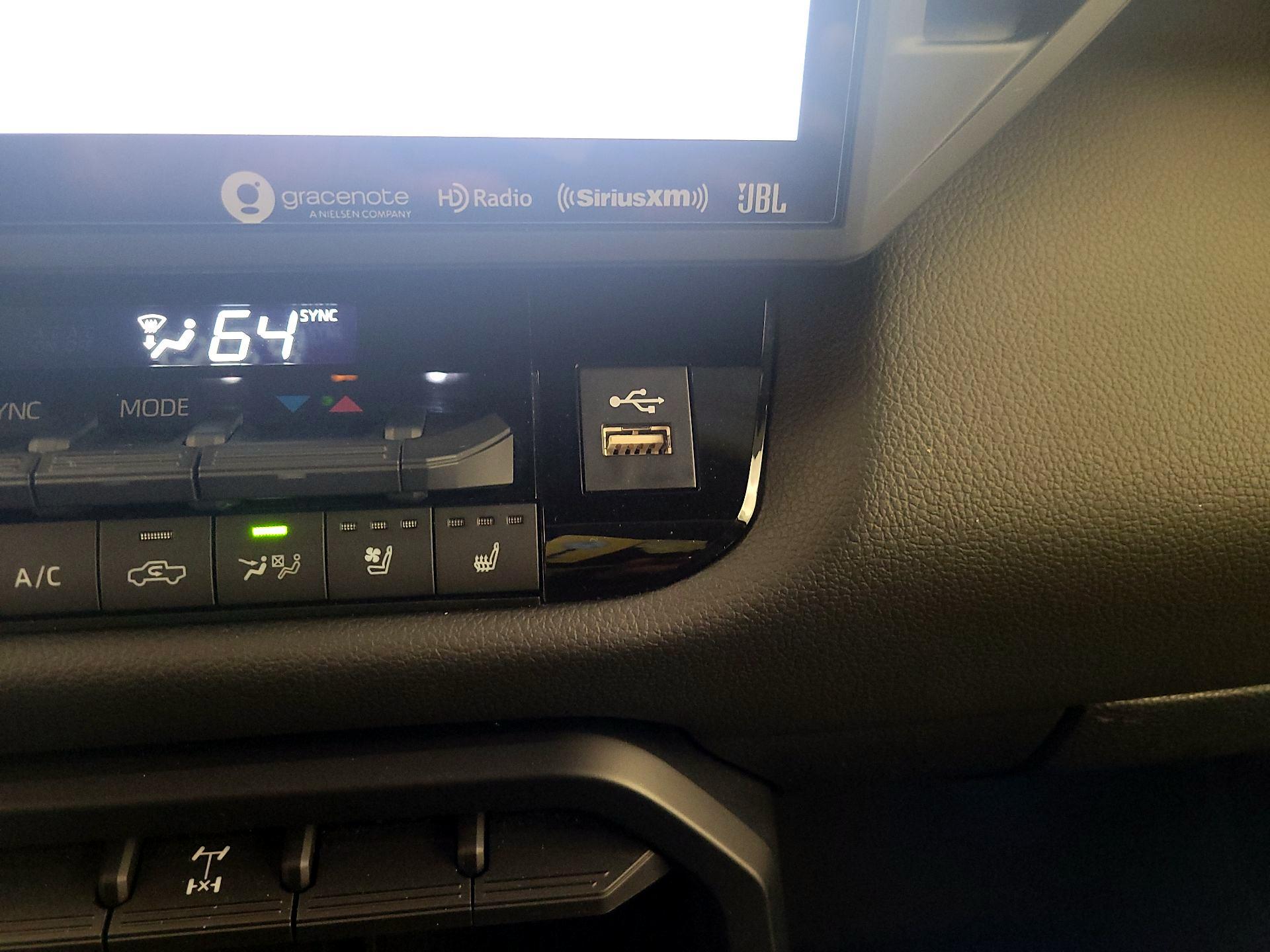 Thumbnail: 2024 Toyota Tundra - 19