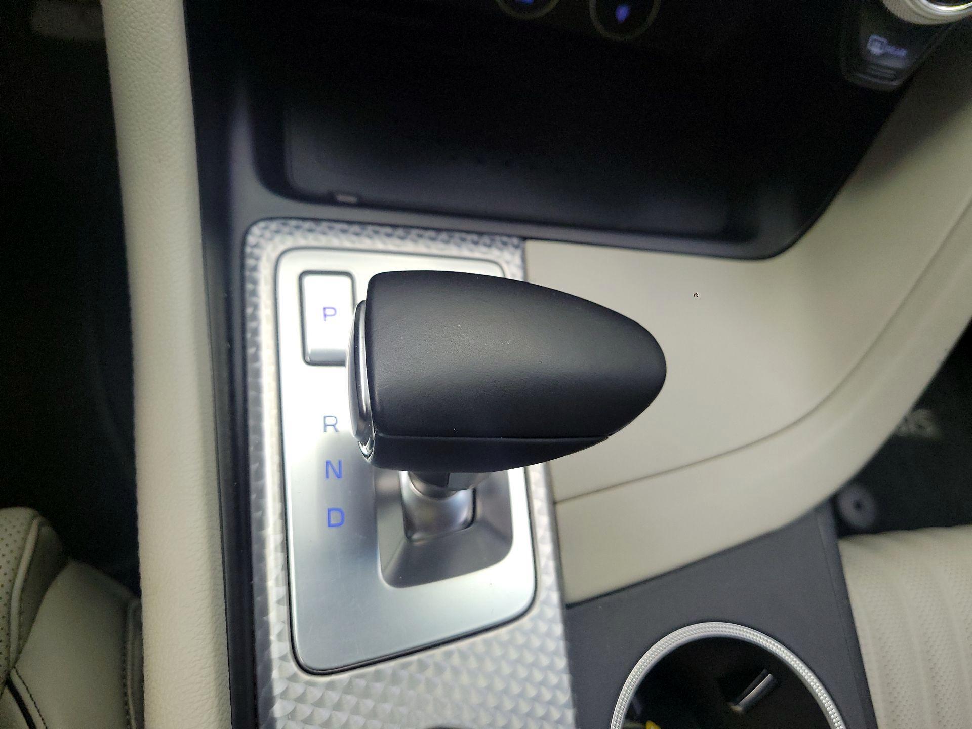 Thumbnail: 2023 Genesis G70 - 16