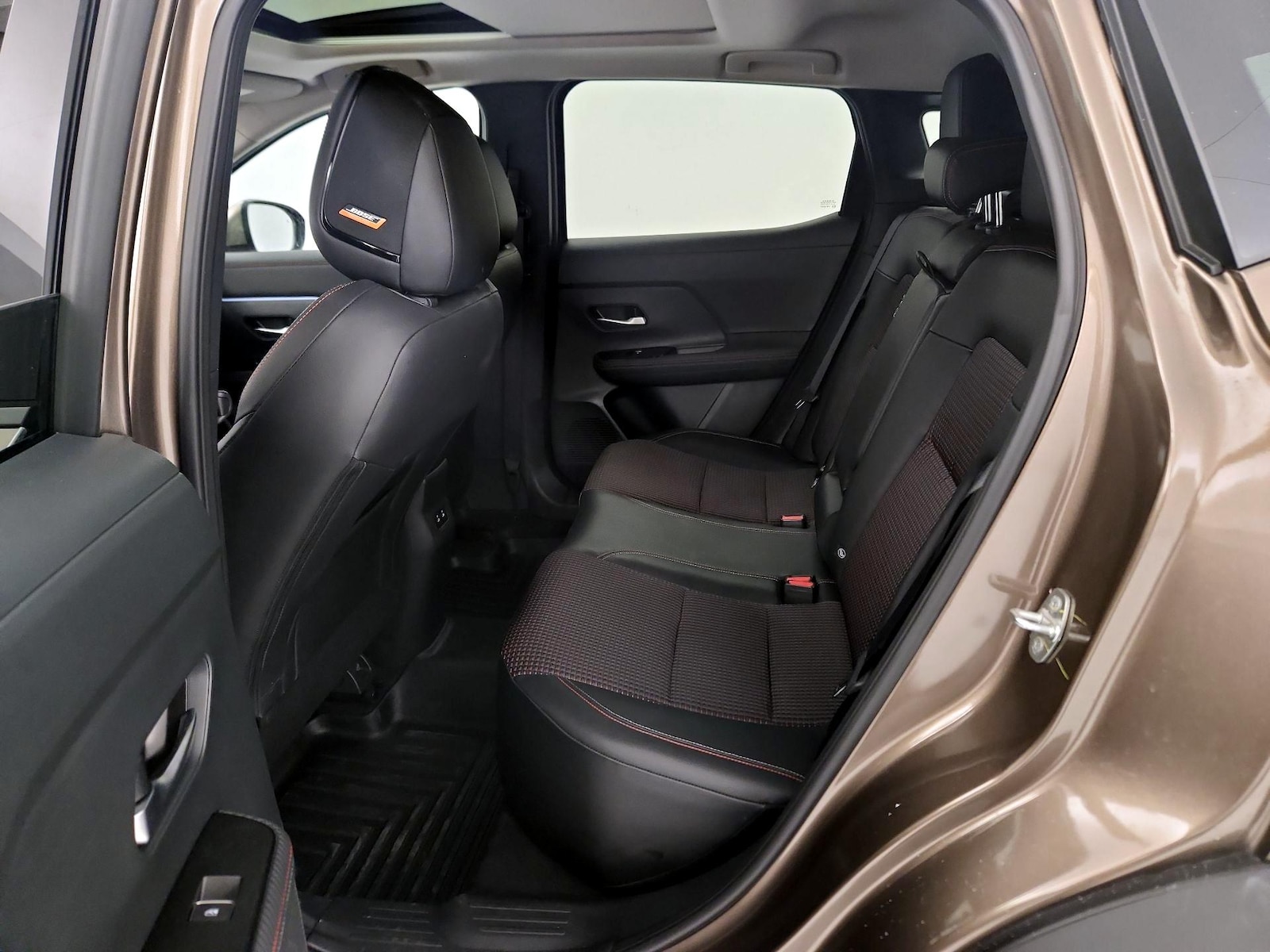 2025 Nissan Kicks SR AWD - Photo 21