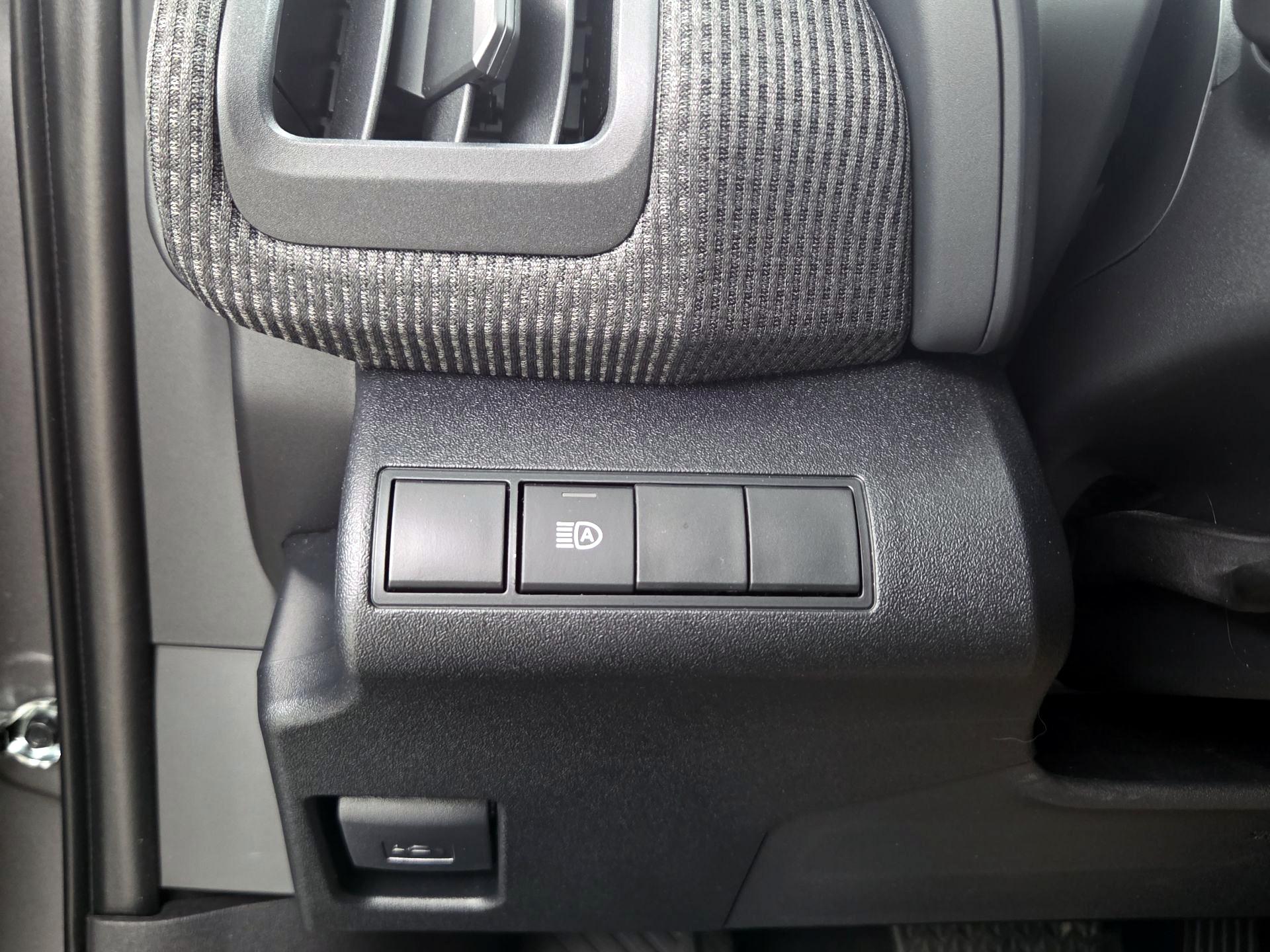 Thumbnail: 2025 Subaru Solterra - 13