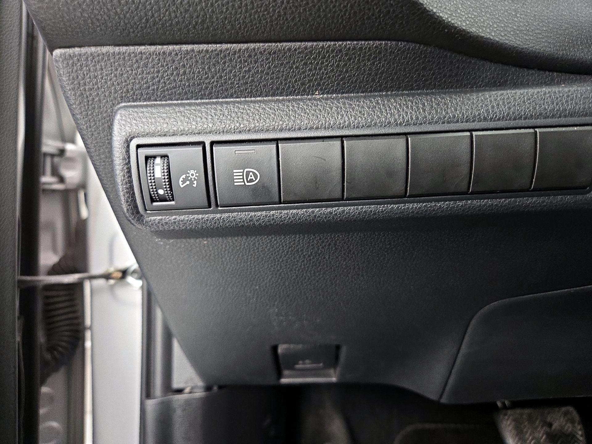 Thumbnail: 2022 Toyota Corolla - 13