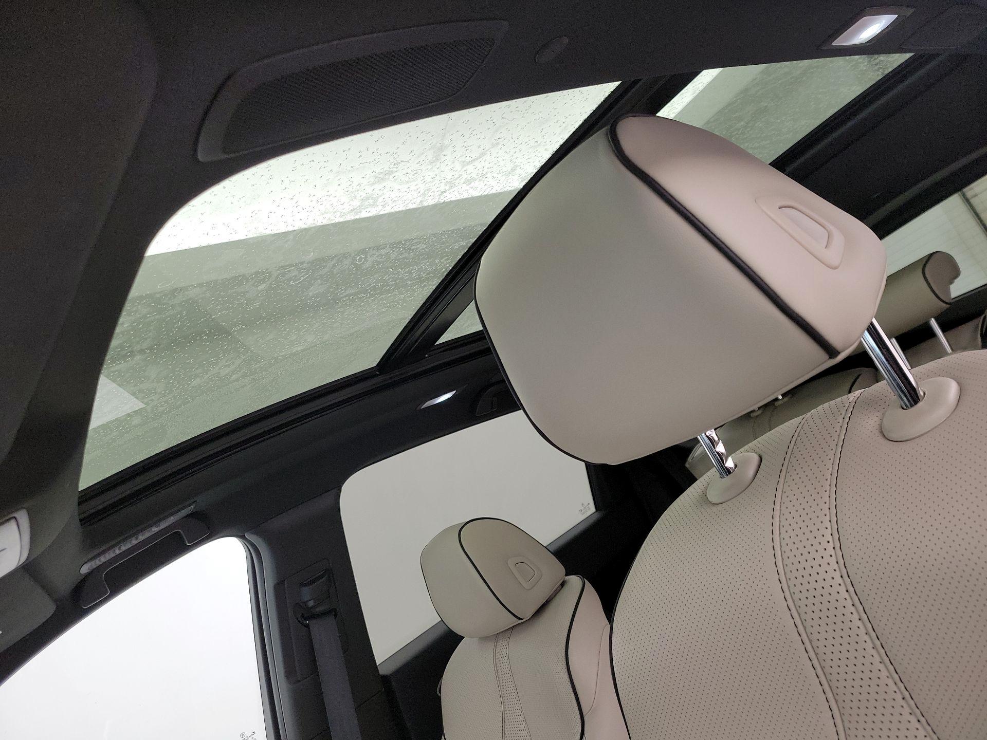 Thumbnail: 2025 Acura RDX - 20