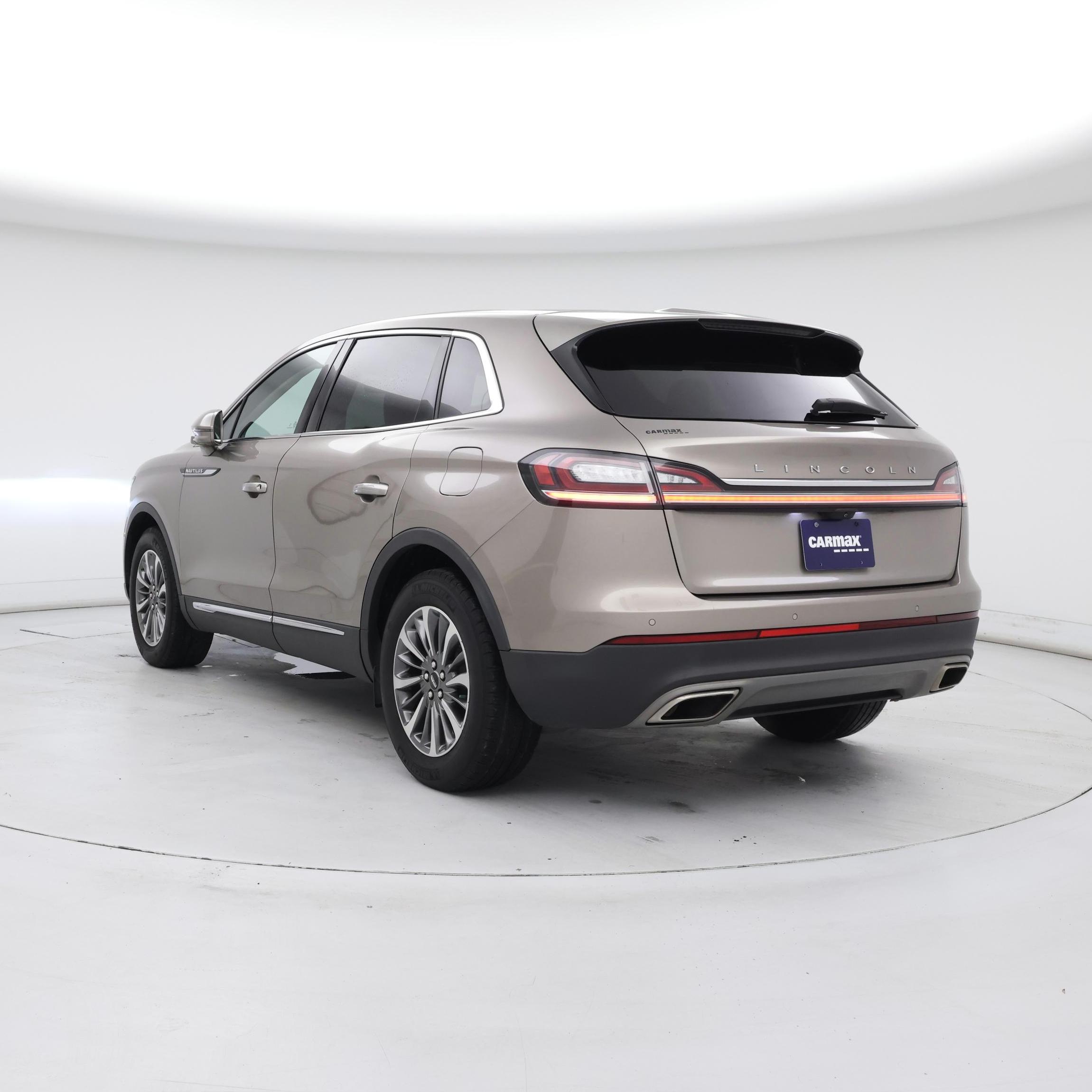 Thumbnail: 2021 Lincoln Nautilus - 2