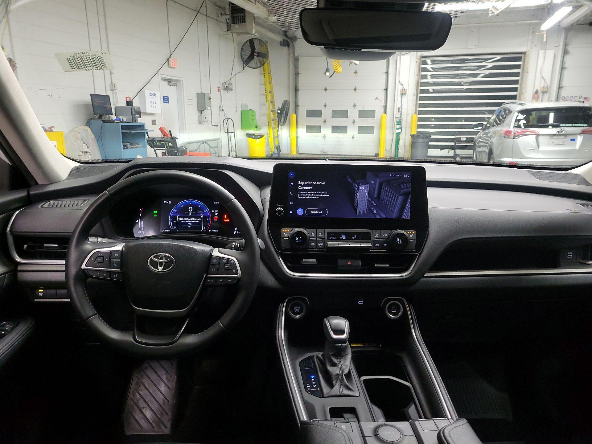 Thumbnail: 2024 Toyota Grand Highlander - 8