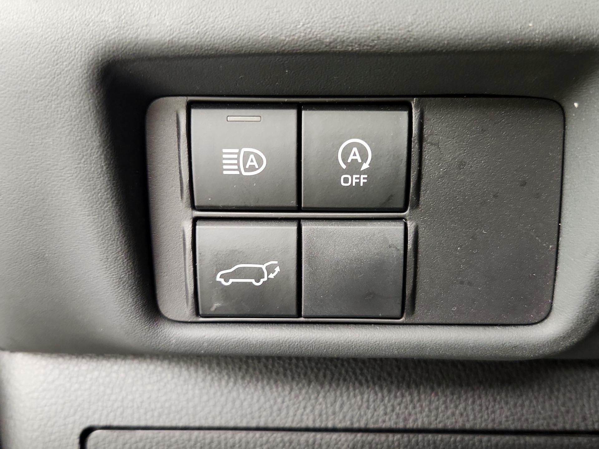 Thumbnail: 2023 Toyota Highlander - 13