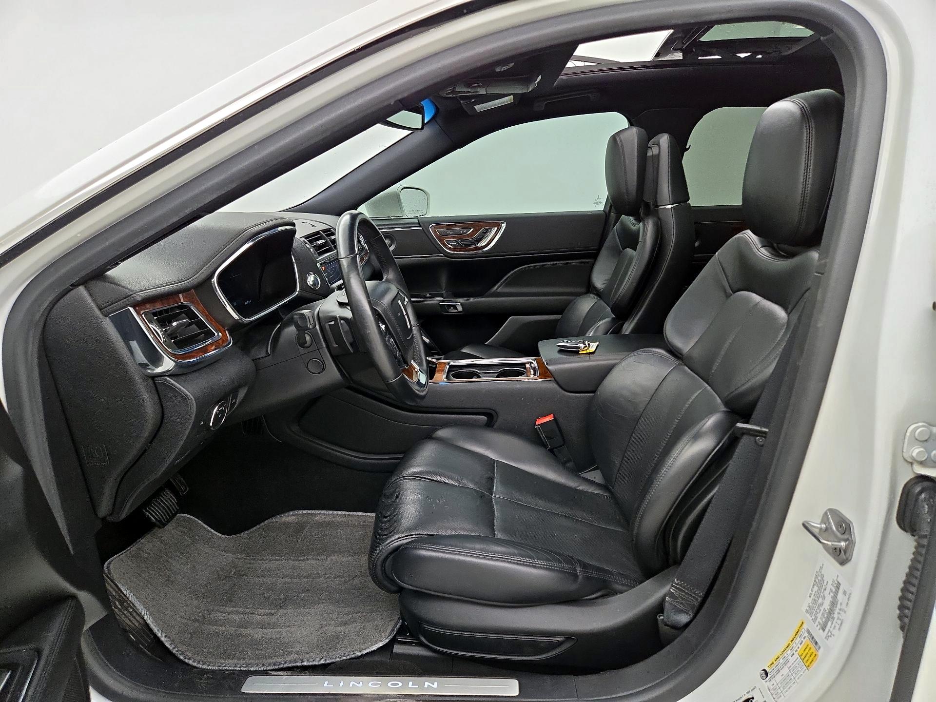 Thumbnail: 2020 Lincoln Continental - 11