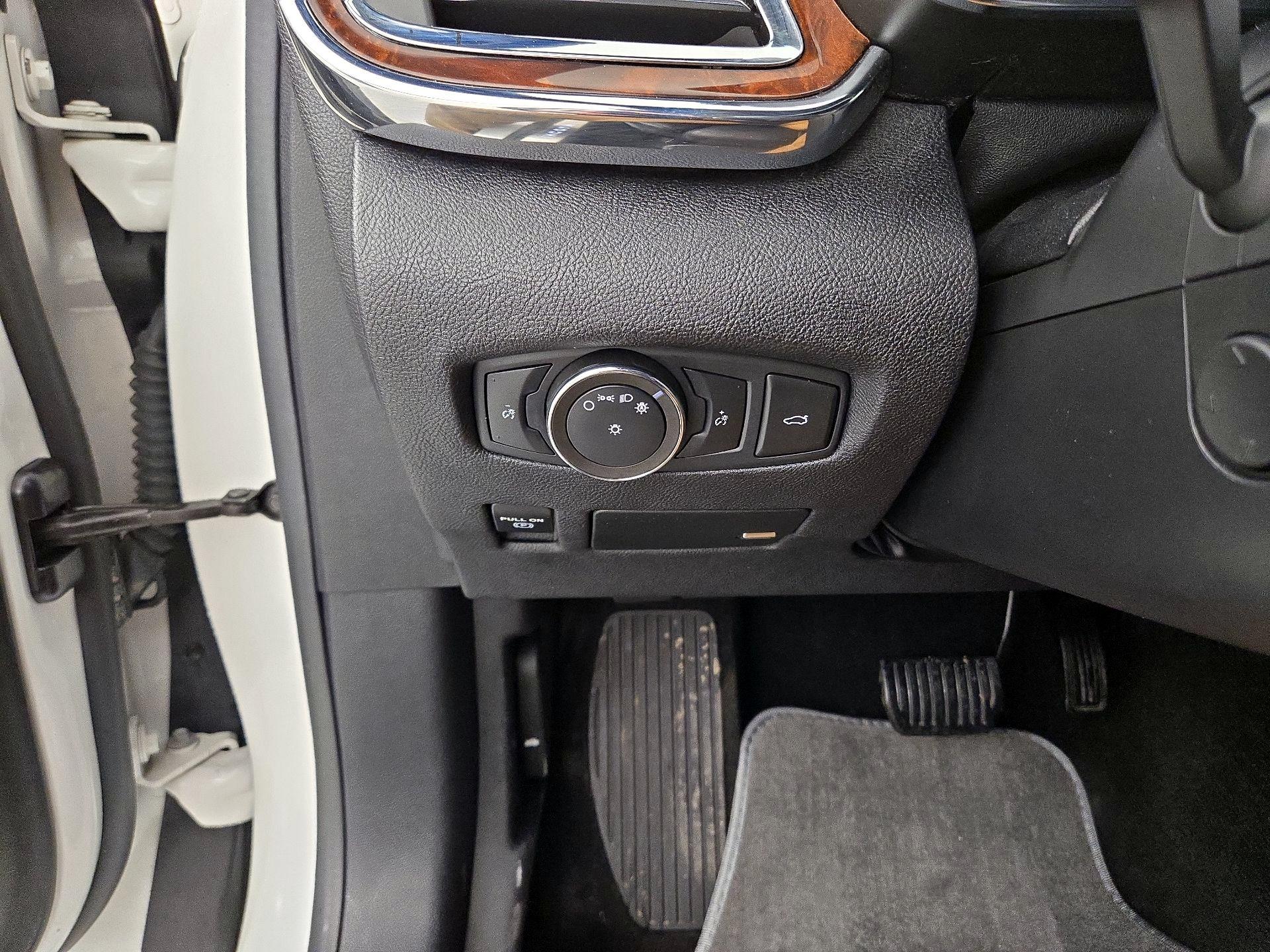 Thumbnail: 2020 Lincoln Continental - 13