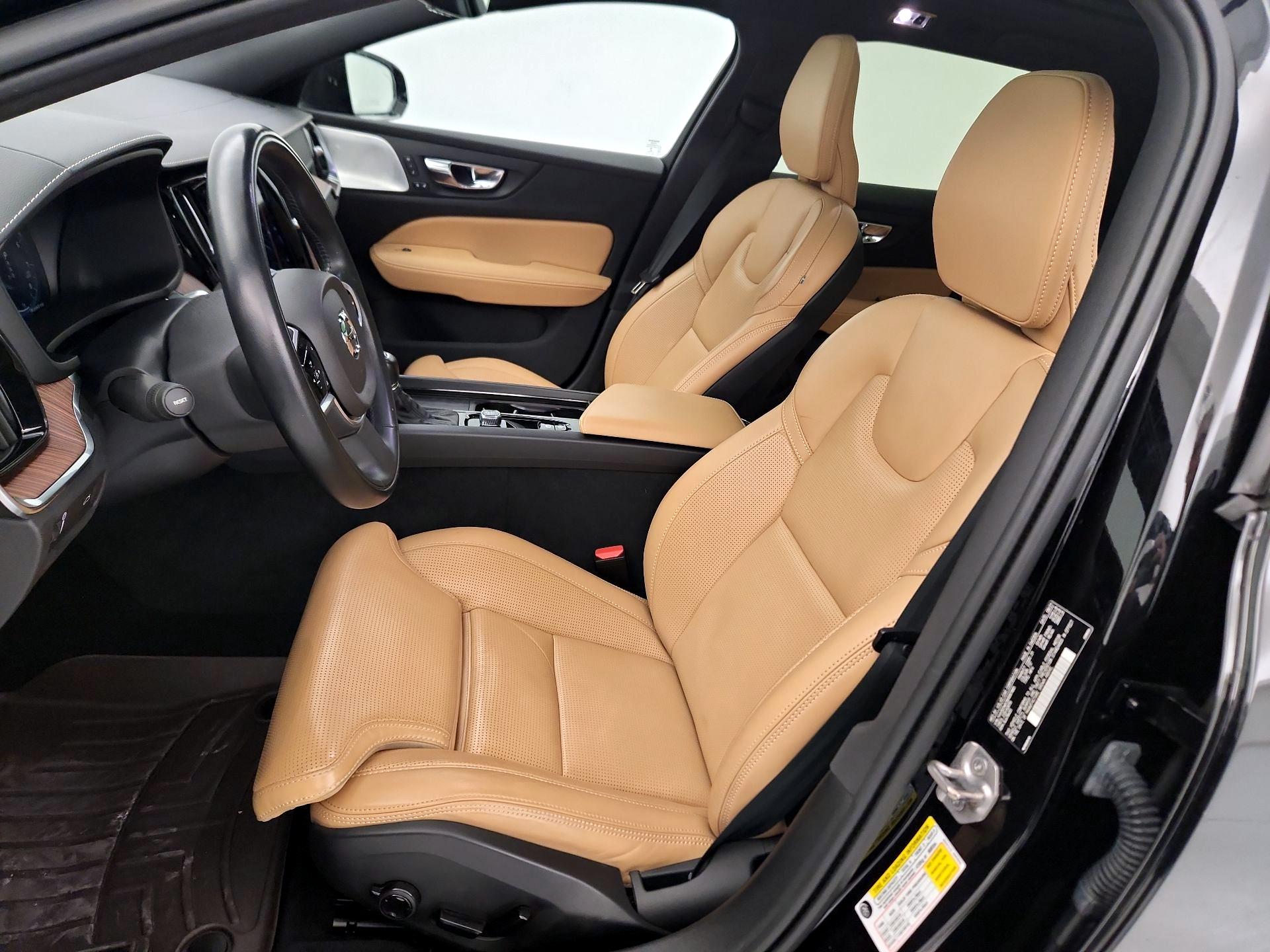 Thumbnail: 2022 Volvo S60 - 11