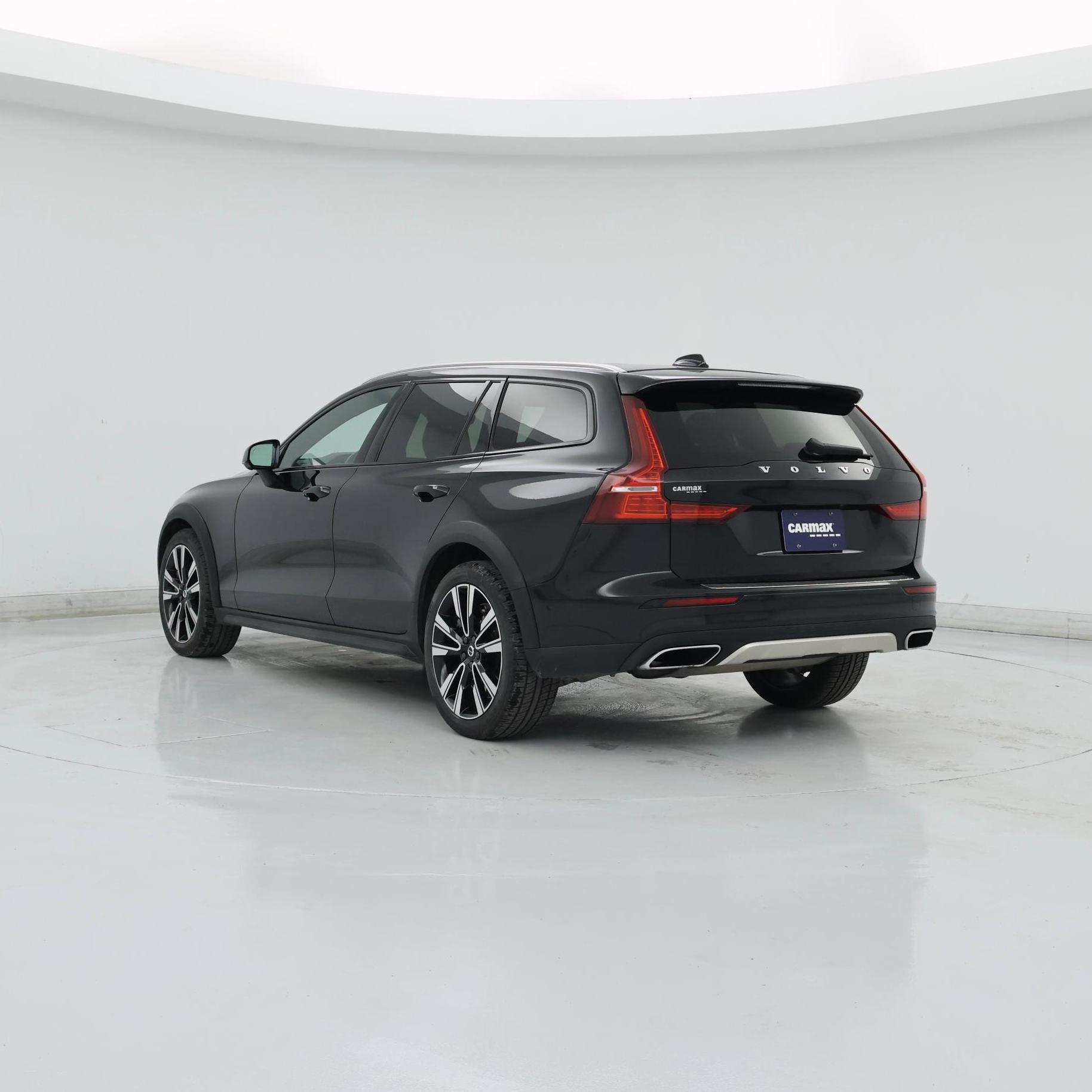 Thumbnail: 2022 Volvo S60 - 2