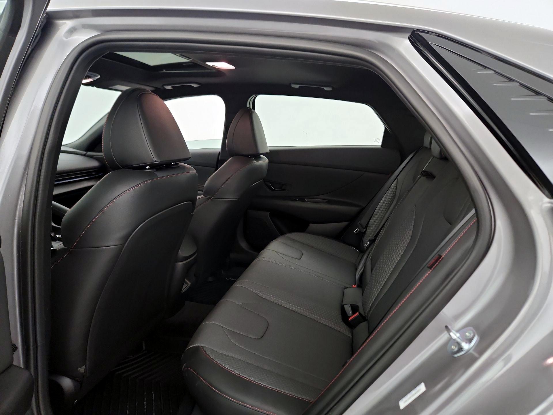 Thumbnail: 2025 Hyundai Elantra - 20