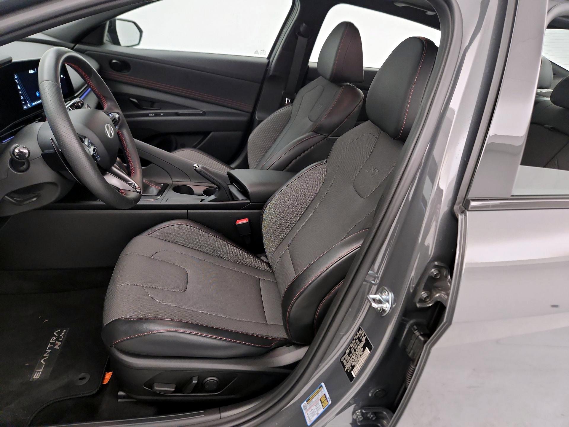 Thumbnail: 2025 Hyundai Elantra - 11