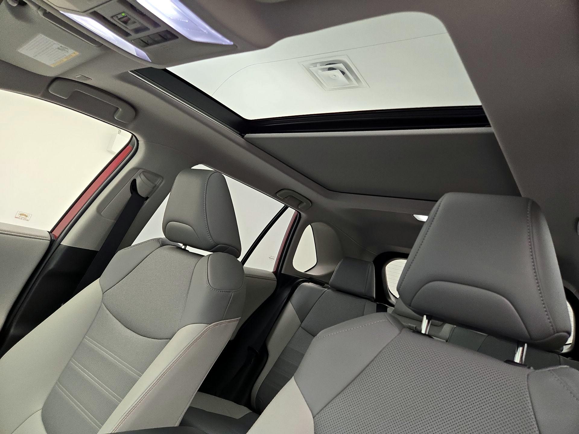 Thumbnail: 2025 Toyota RAV4 - 19