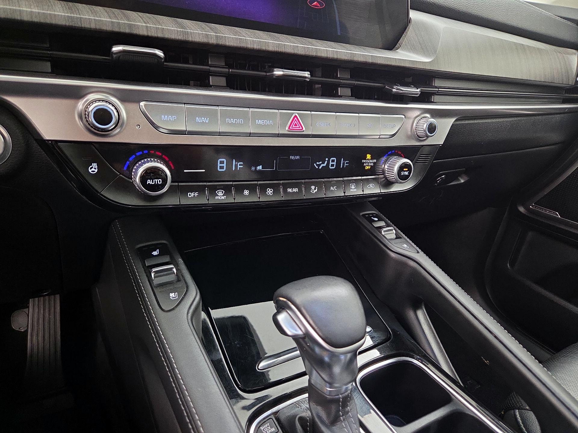 Thumbnail: 2024 Kia Telluride - 17