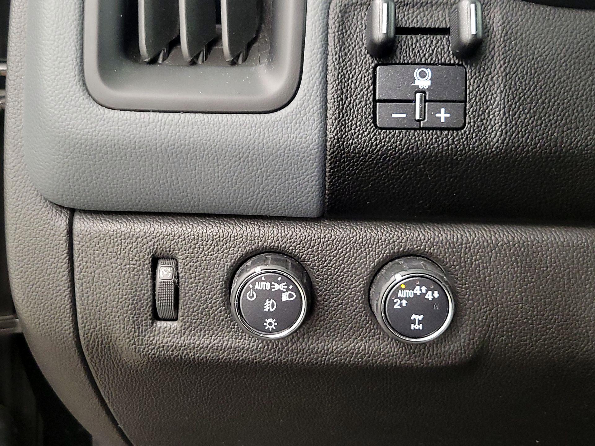 Thumbnail: 2019 Chevrolet Colorado - 13