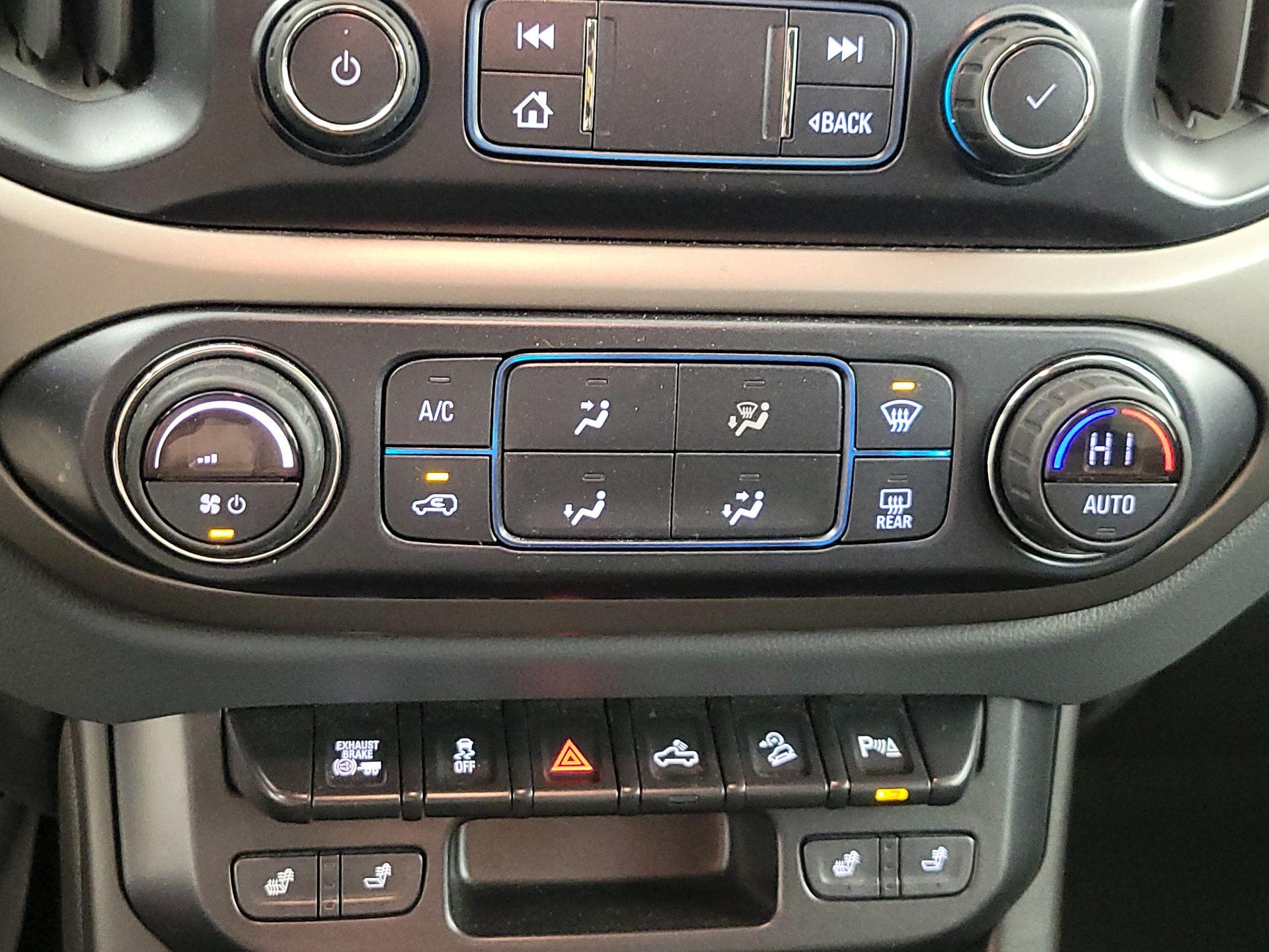 Thumbnail: 2019 Chevrolet Colorado - 16