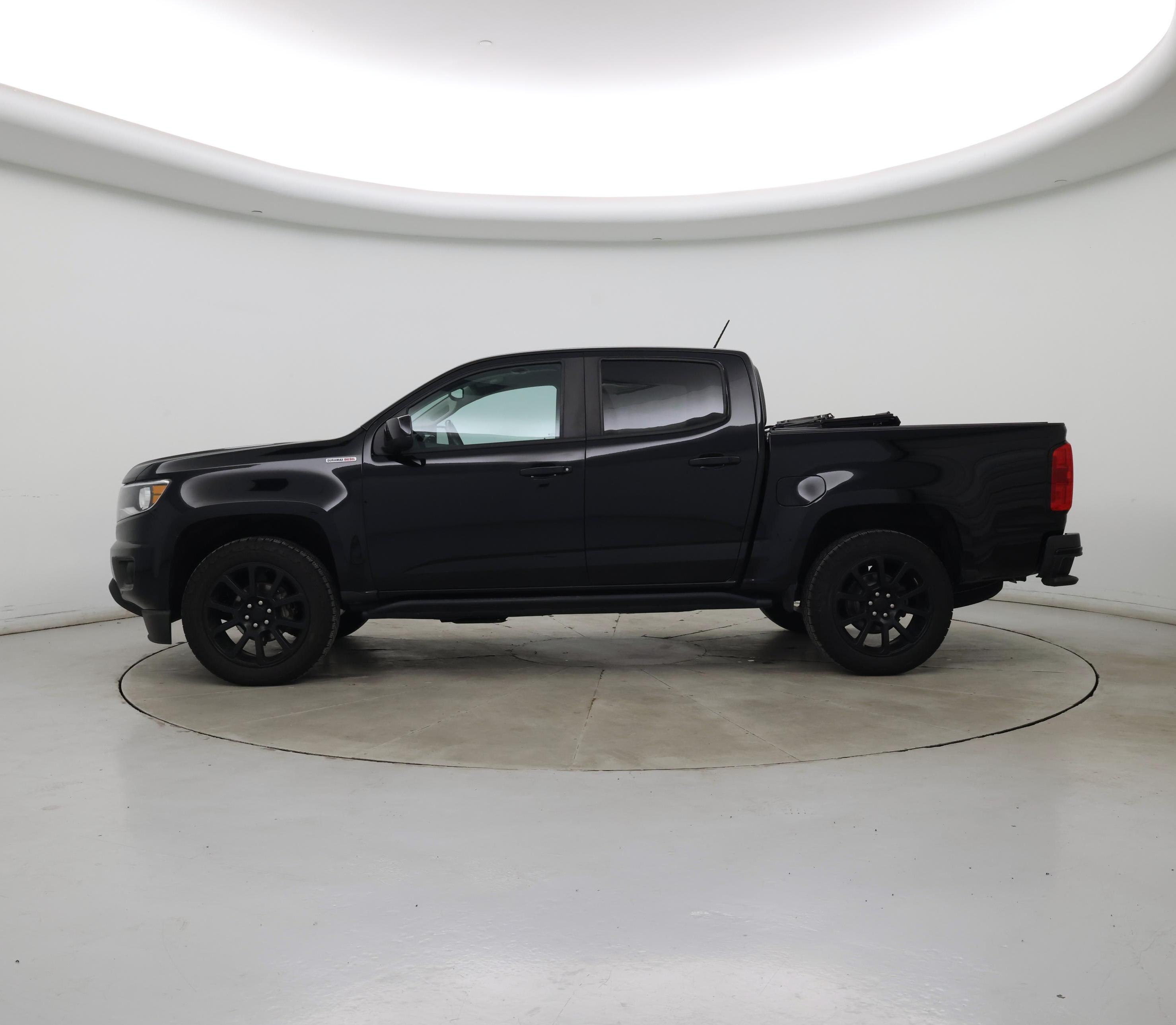 Thumbnail: 2019 Chevrolet Colorado - 3