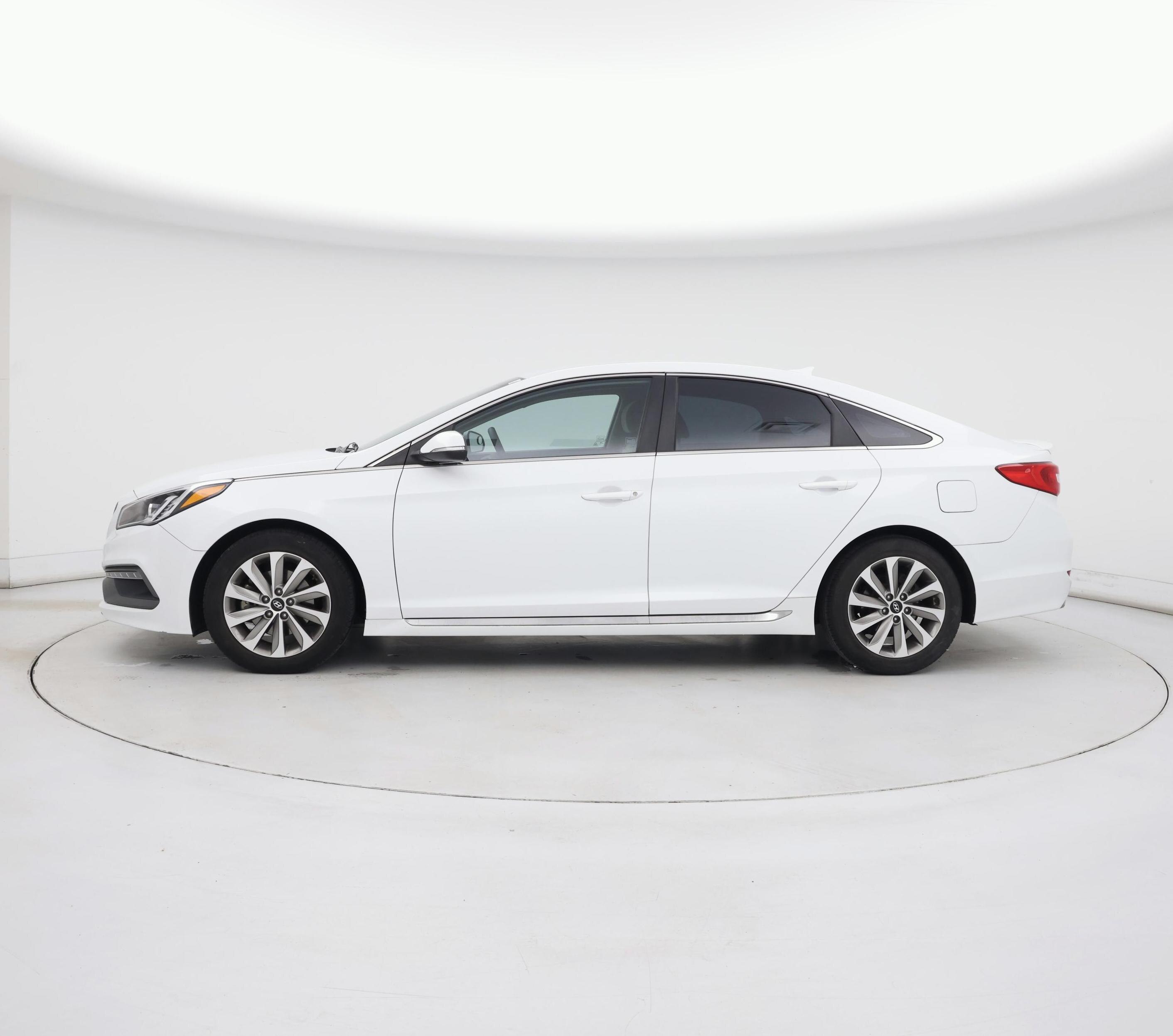 Thumbnail: 2017 Hyundai Sonata - 3