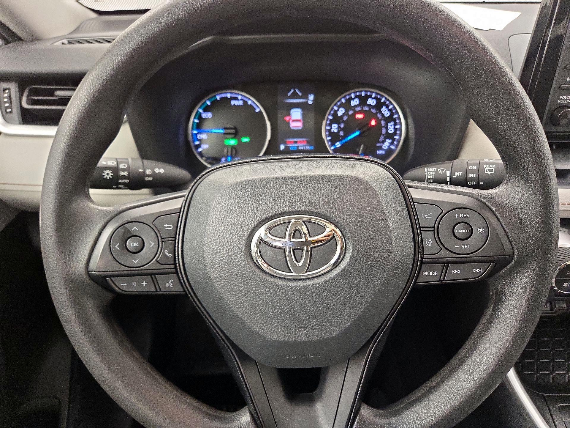 Thumbnail: 2021 Toyota RAV4 - 10