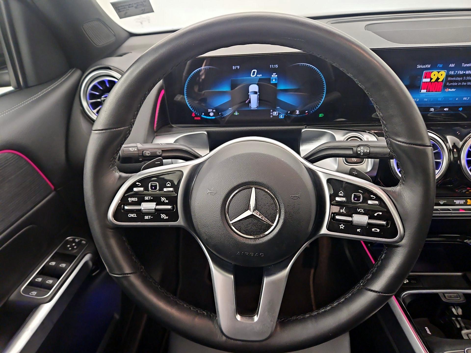 Thumbnail: 2023 Mercedes-Benz GLB - 10