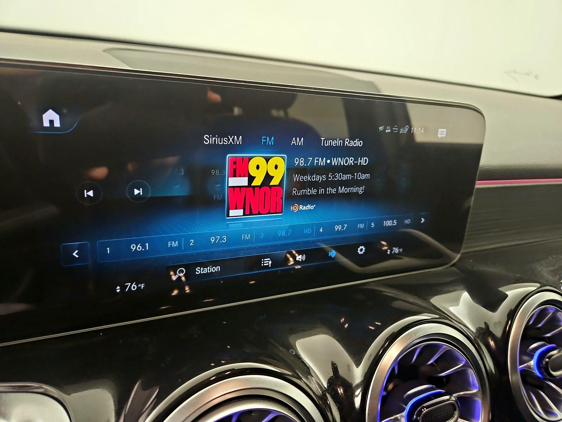 Thumbnail: 2023 Mercedes-Benz GLB - 15