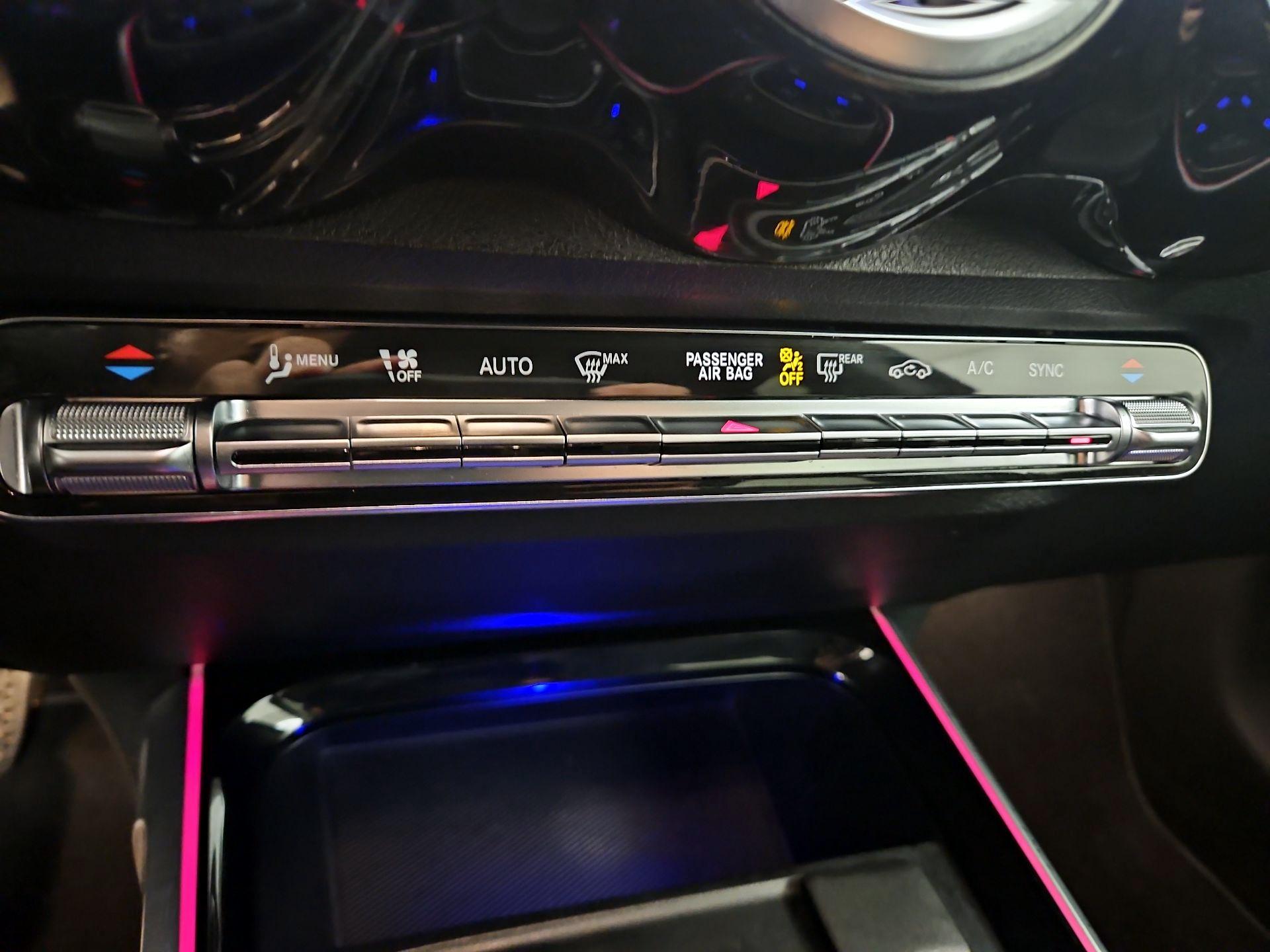 Thumbnail: 2023 Mercedes-Benz GLB - 16