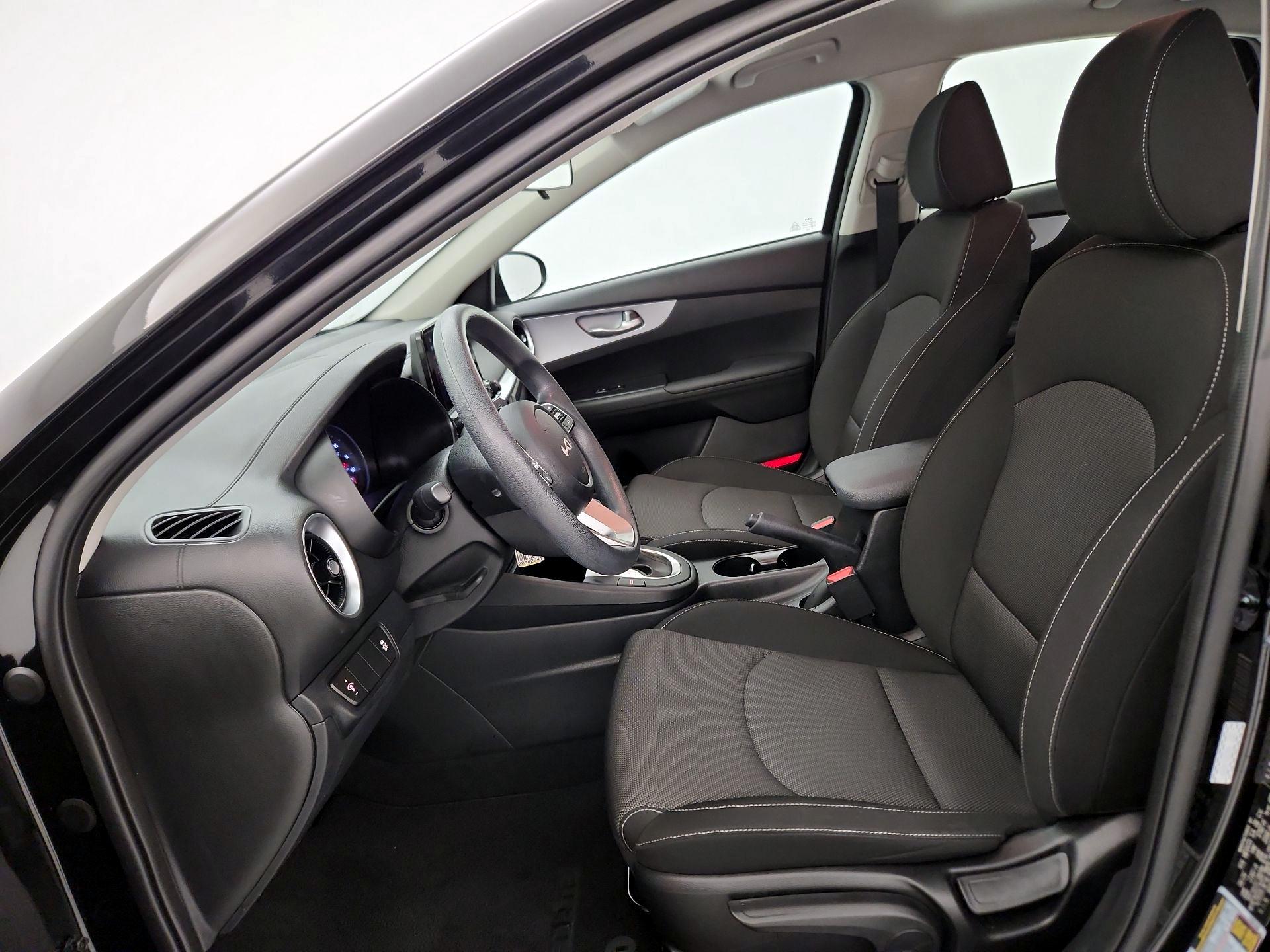 Thumbnail: 2024 Kia Forte - 11