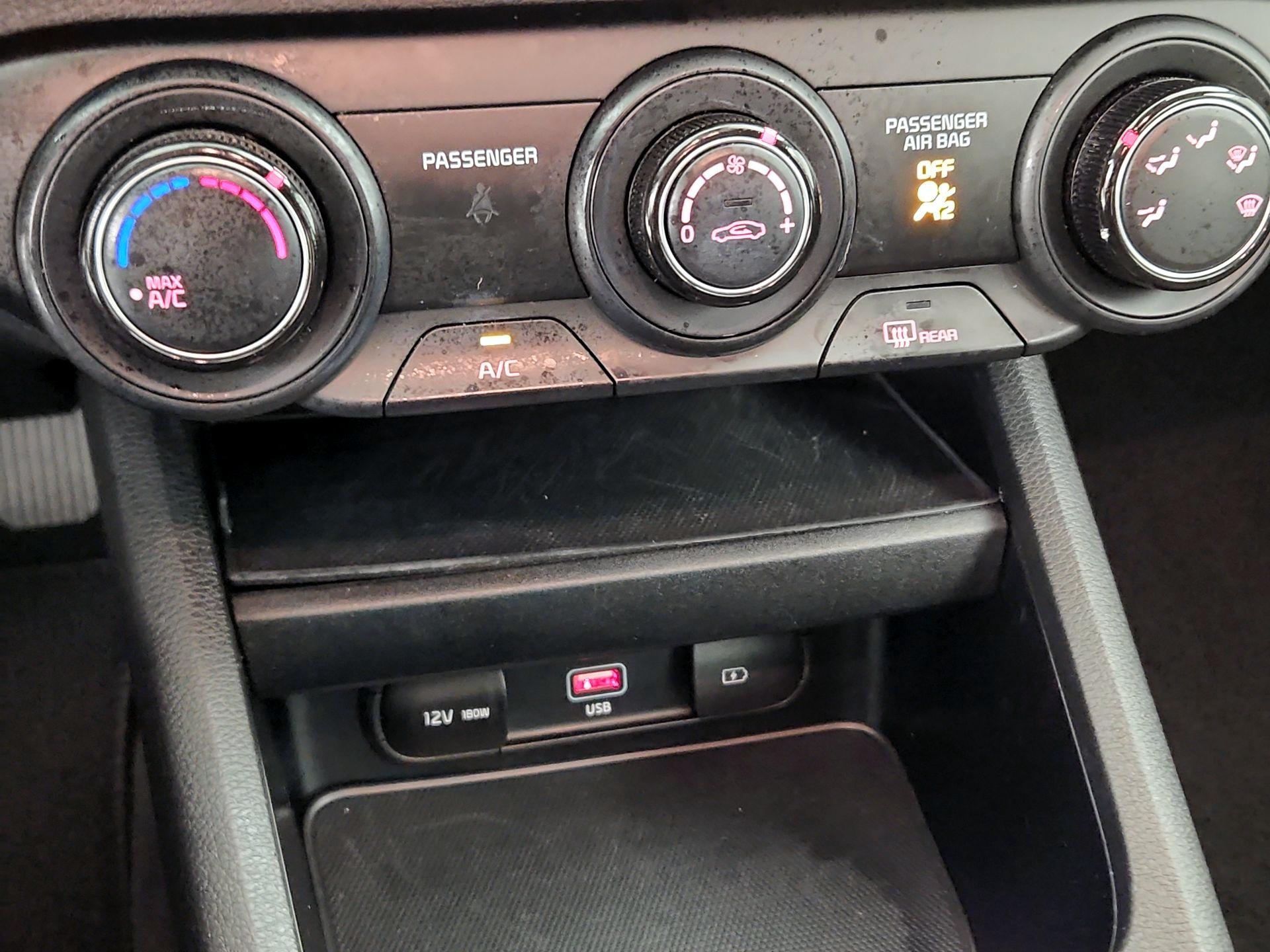 Thumbnail: 2024 Kia Forte - 16