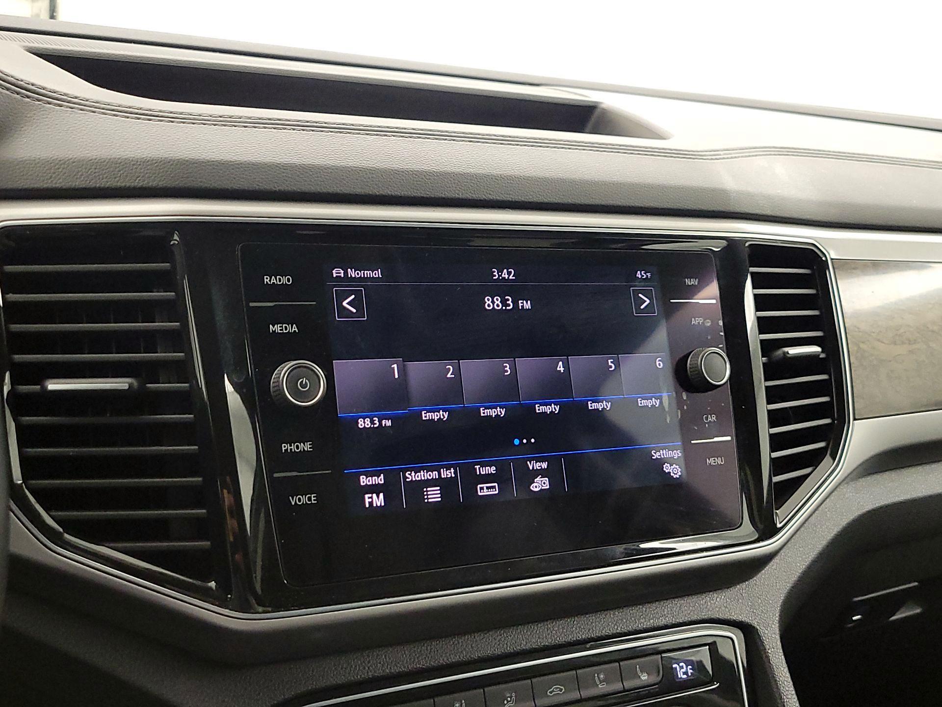 Thumbnail: 2019 Volkswagen Atlas - 16