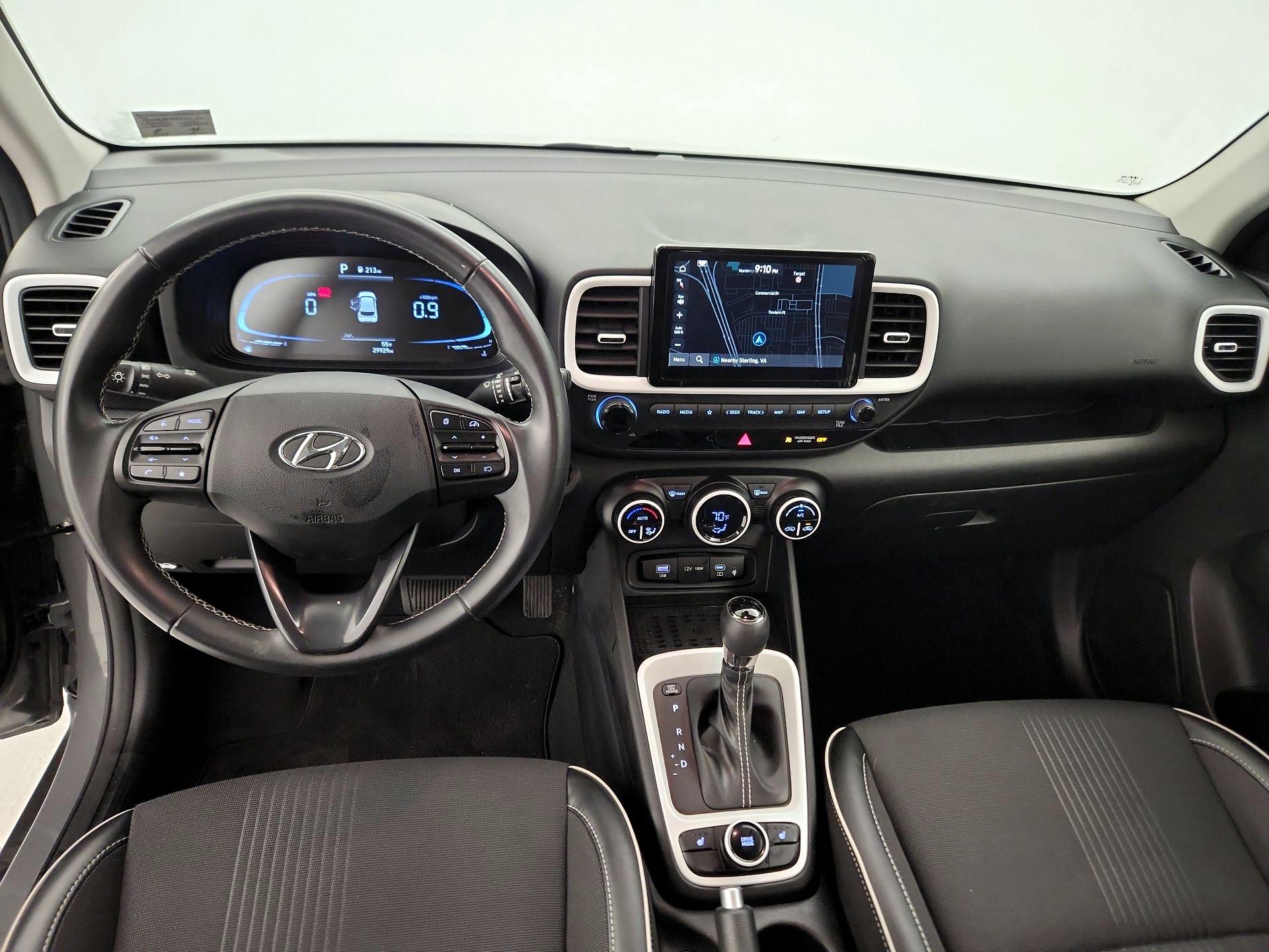 Thumbnail: 2023 Hyundai Venue - 9