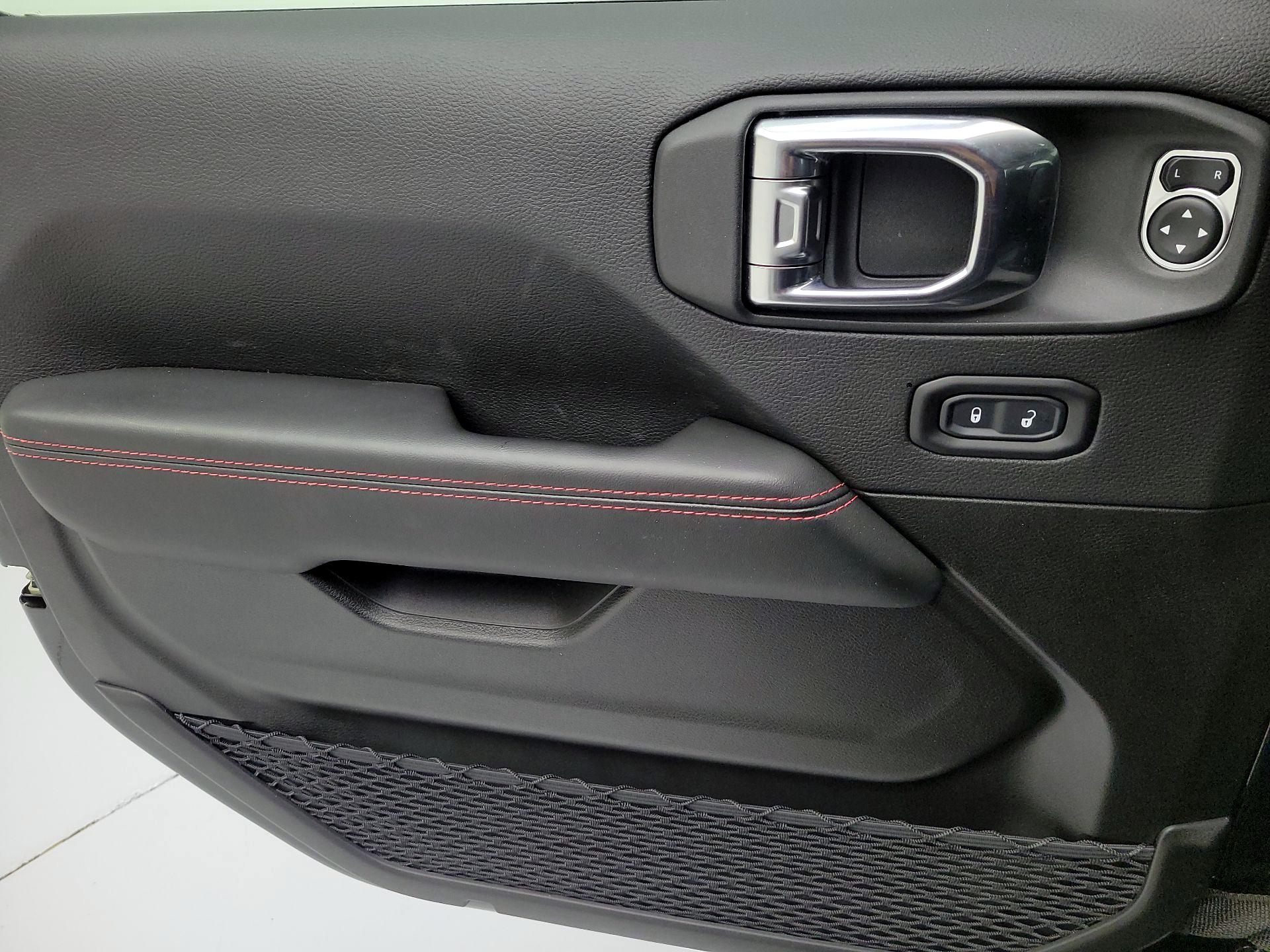 Thumbnail: 2025 Jeep Gladiator - 10